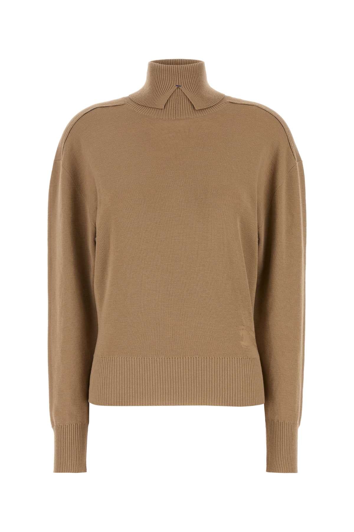 BURBERRY Luxurious Wool Sweater for Women - Fall Collection