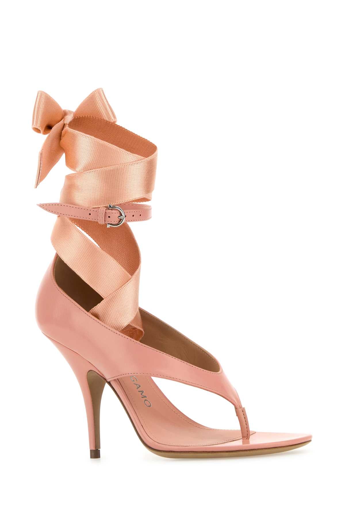 Ferragamo Leliu 95 Leather Thong Sandals