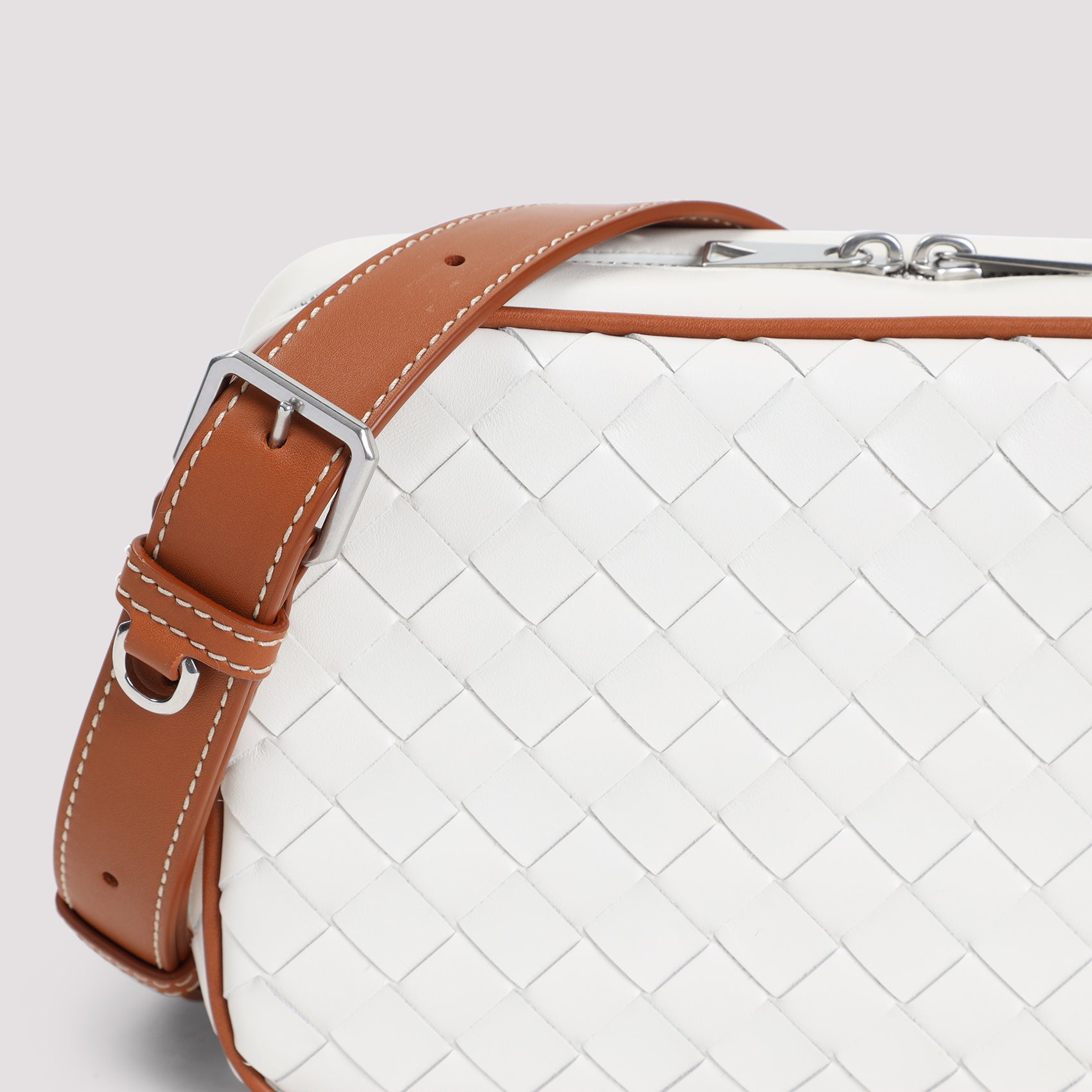 BOTTEGA VENETA Mini Camera Shoulder Handbag