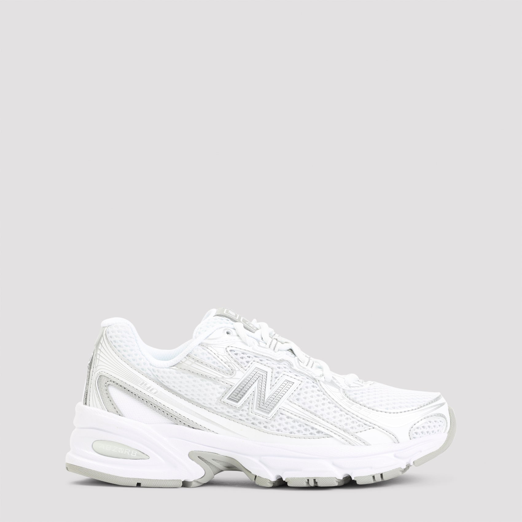 NEW BALANCE 740 Sneaker for All Seasons