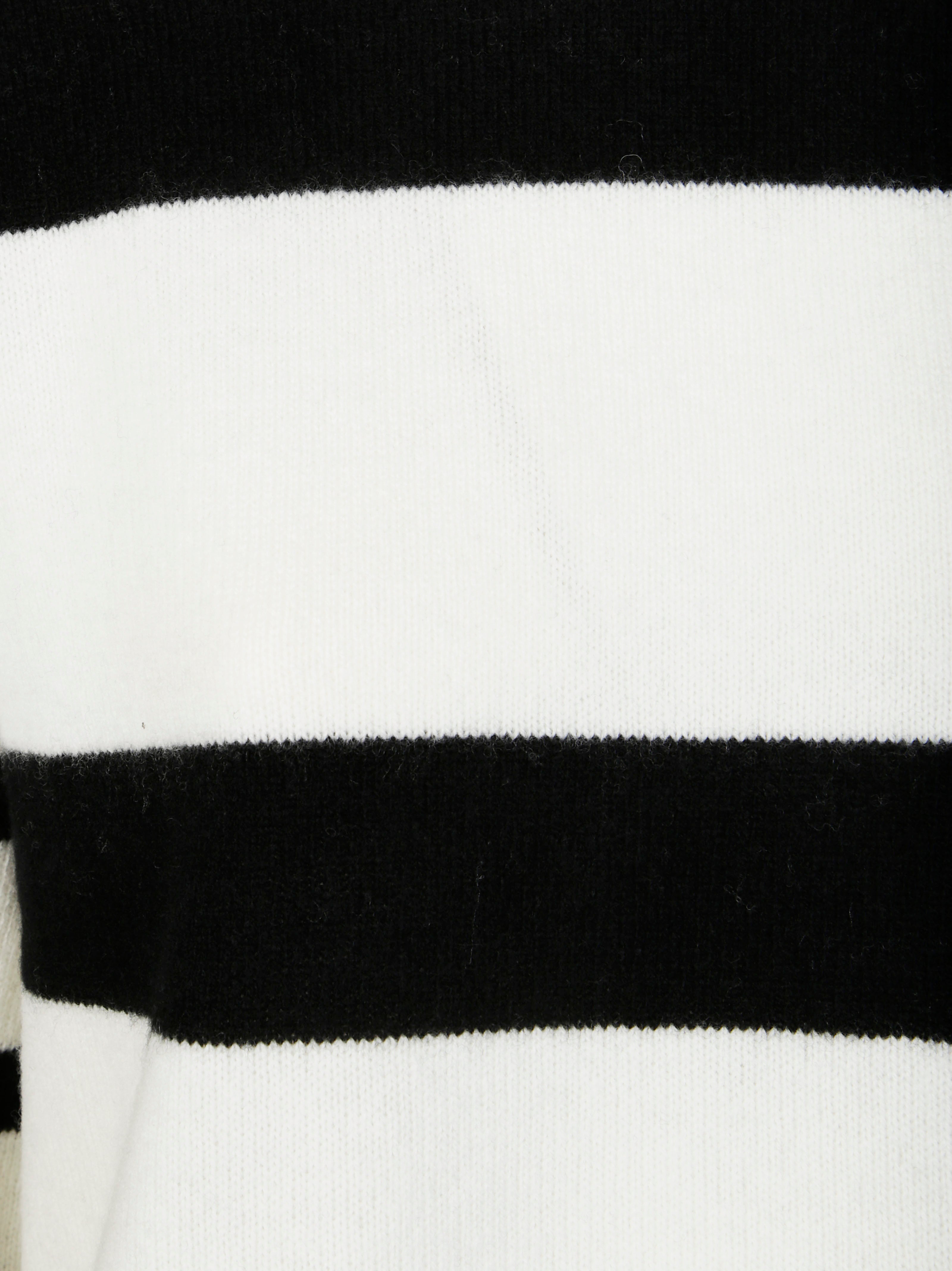 LIUJO Classic Striped Turtleneck Sweater for Men