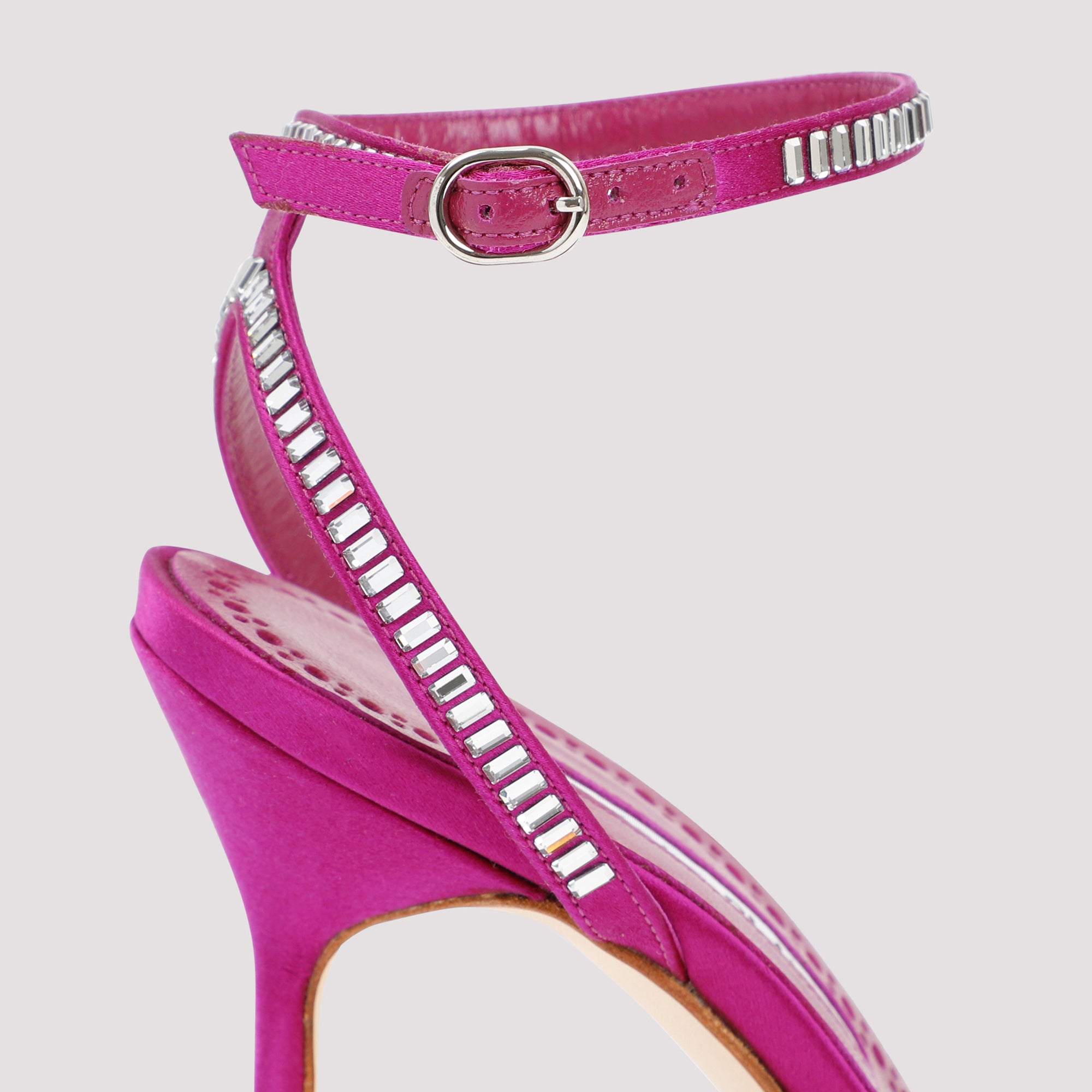 MANOLO BLAHNIK Sleek Sandal 105