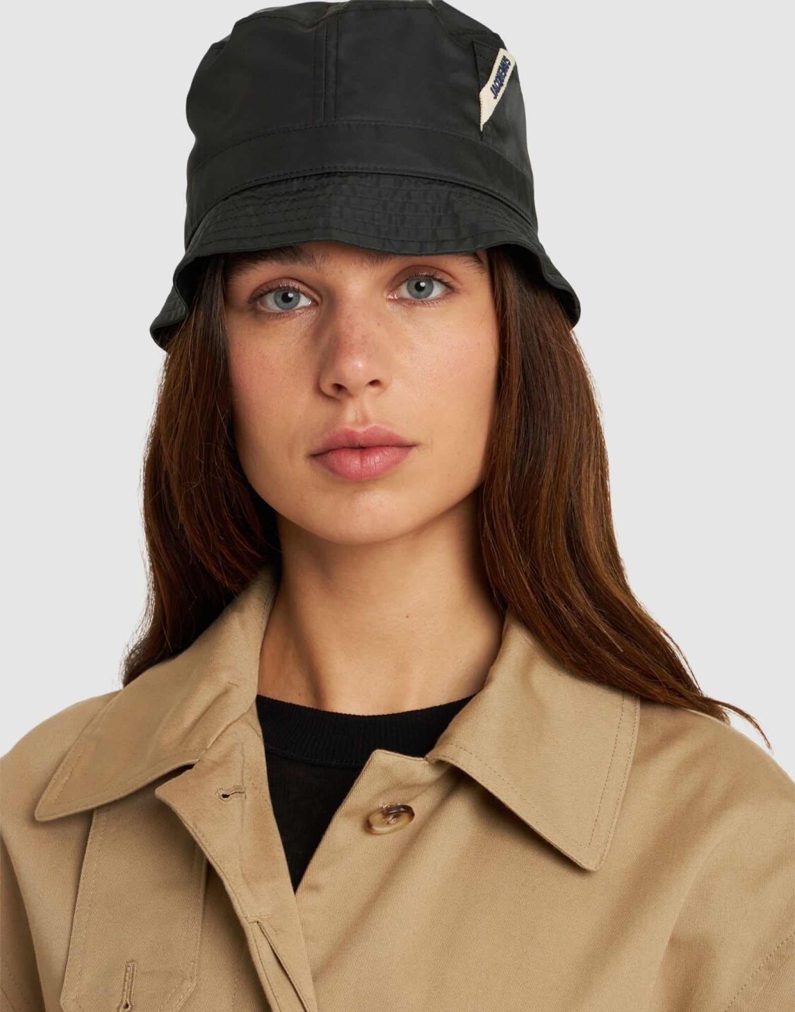 JACQUEMUS Oval Logo Bucket Hat
