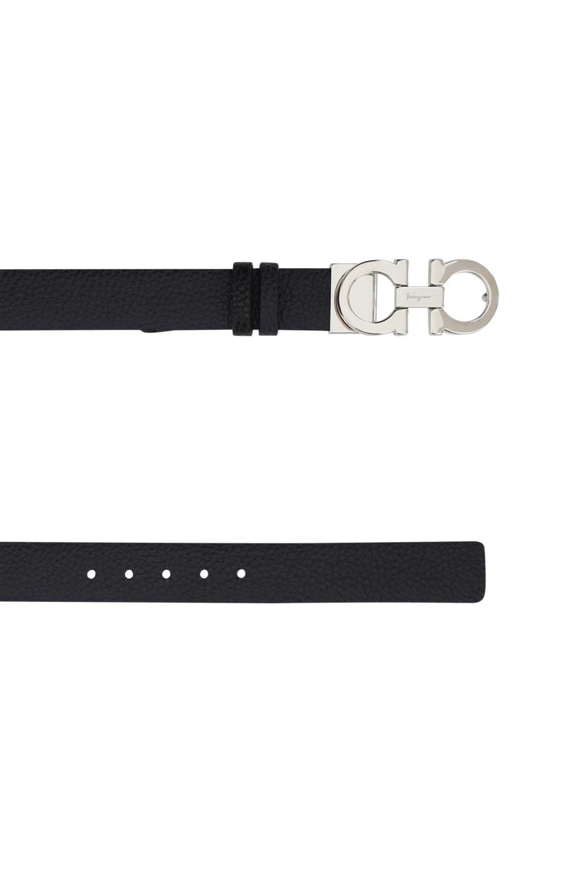 Ferragamo Elegant Women's Belt - Perfect for Fall 2024