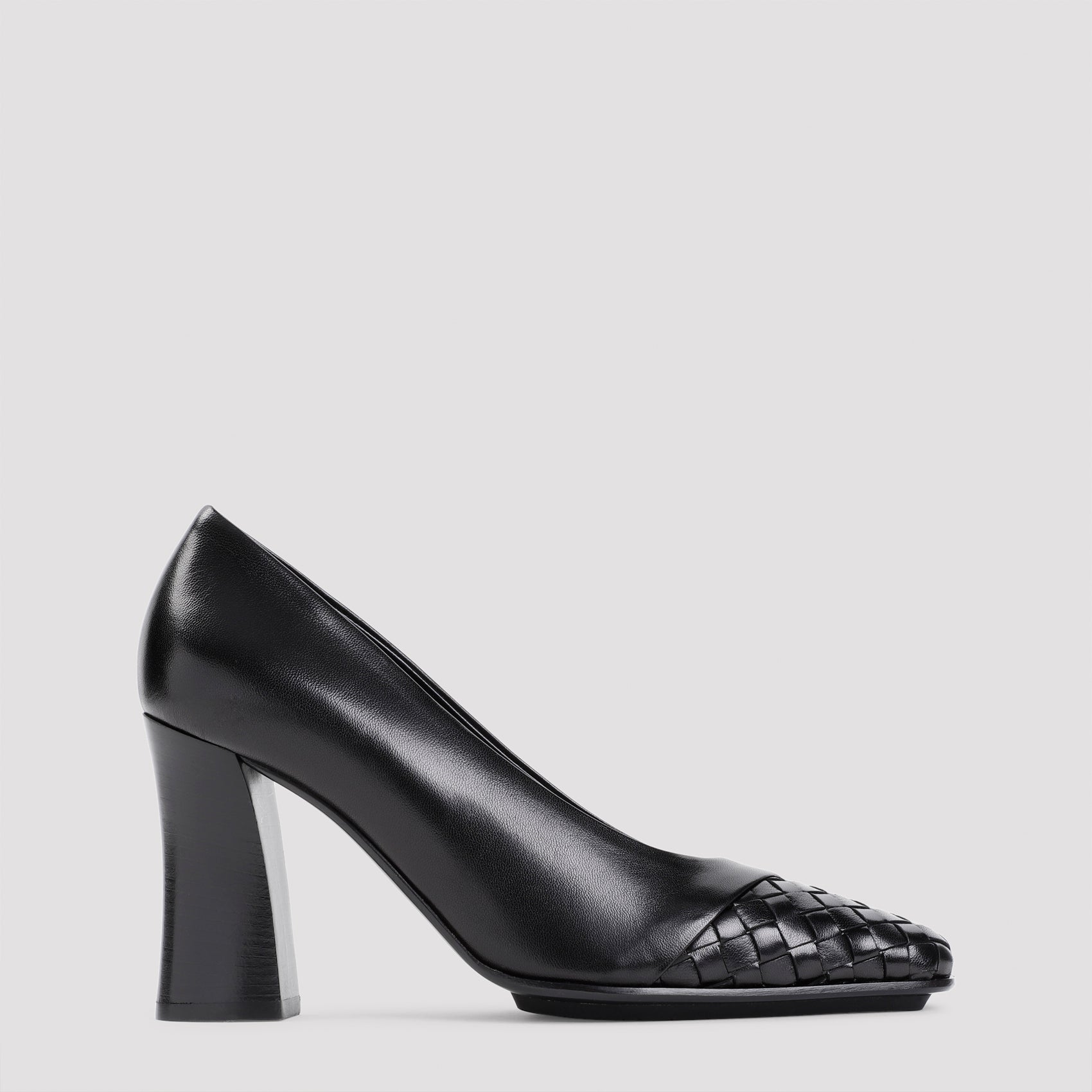 BOTTEGA VENETA Premium Leather Pump for Men - FW24 Collection