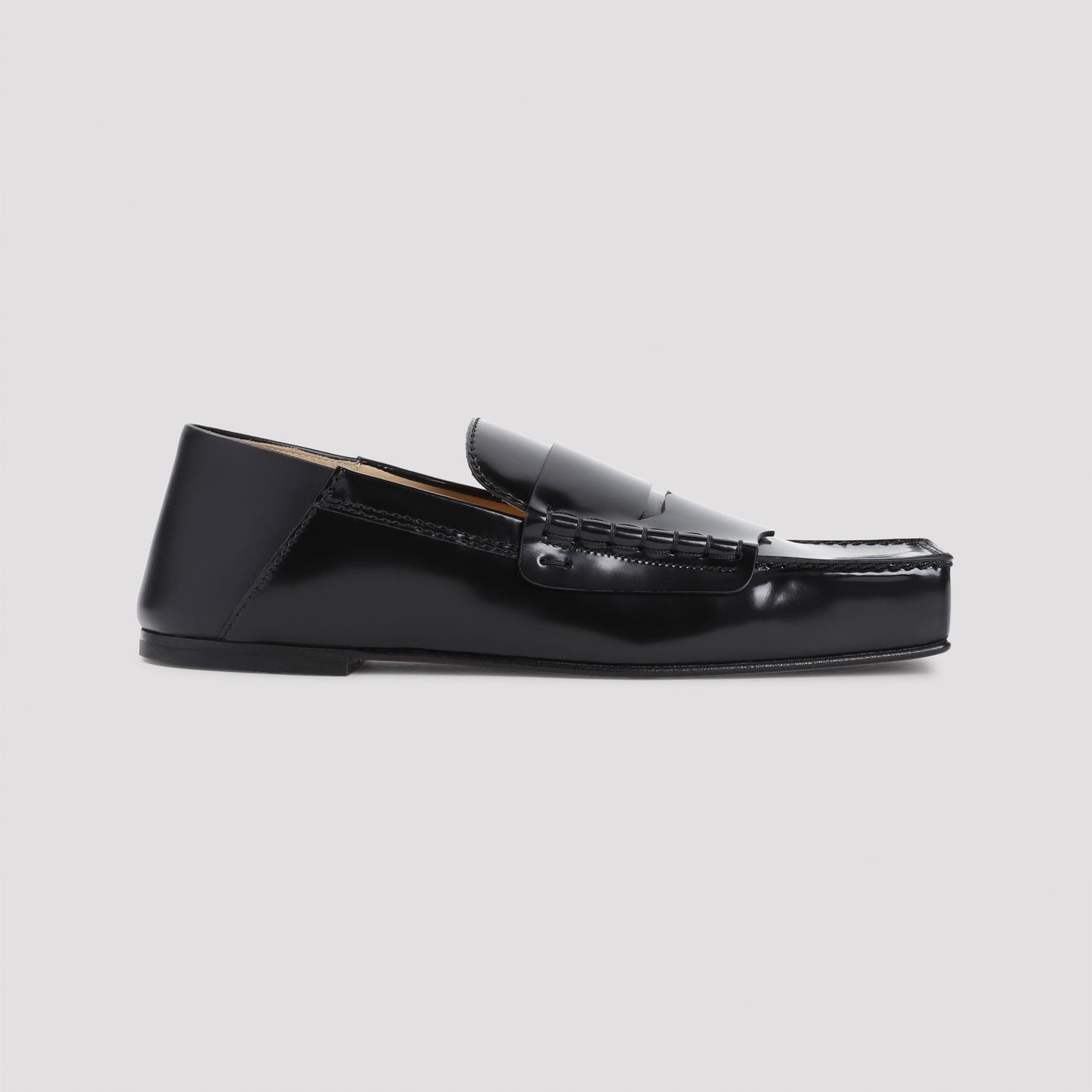 JACQUEMUS Square Toe Loafers with Dust Handbag
