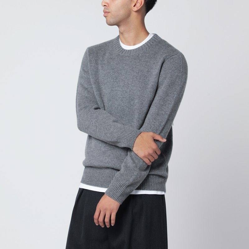 SOFT GOAT Cashmere Crewneck Sweater