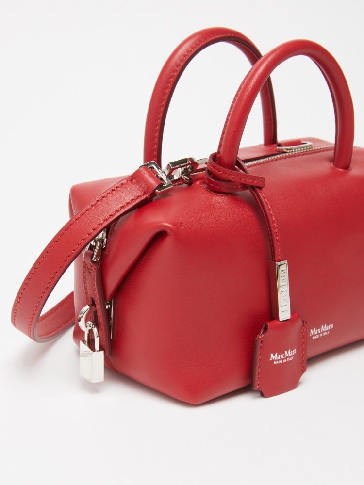 MAX MARA Stylish Holdalls Handbag - SS25 Collection