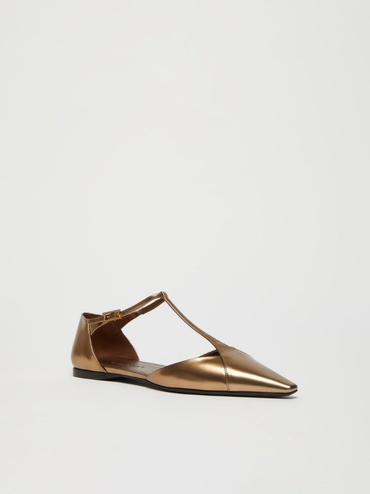 MAX MARA Elegance Meets Comfort: Women's Leather Ballerina Shoes