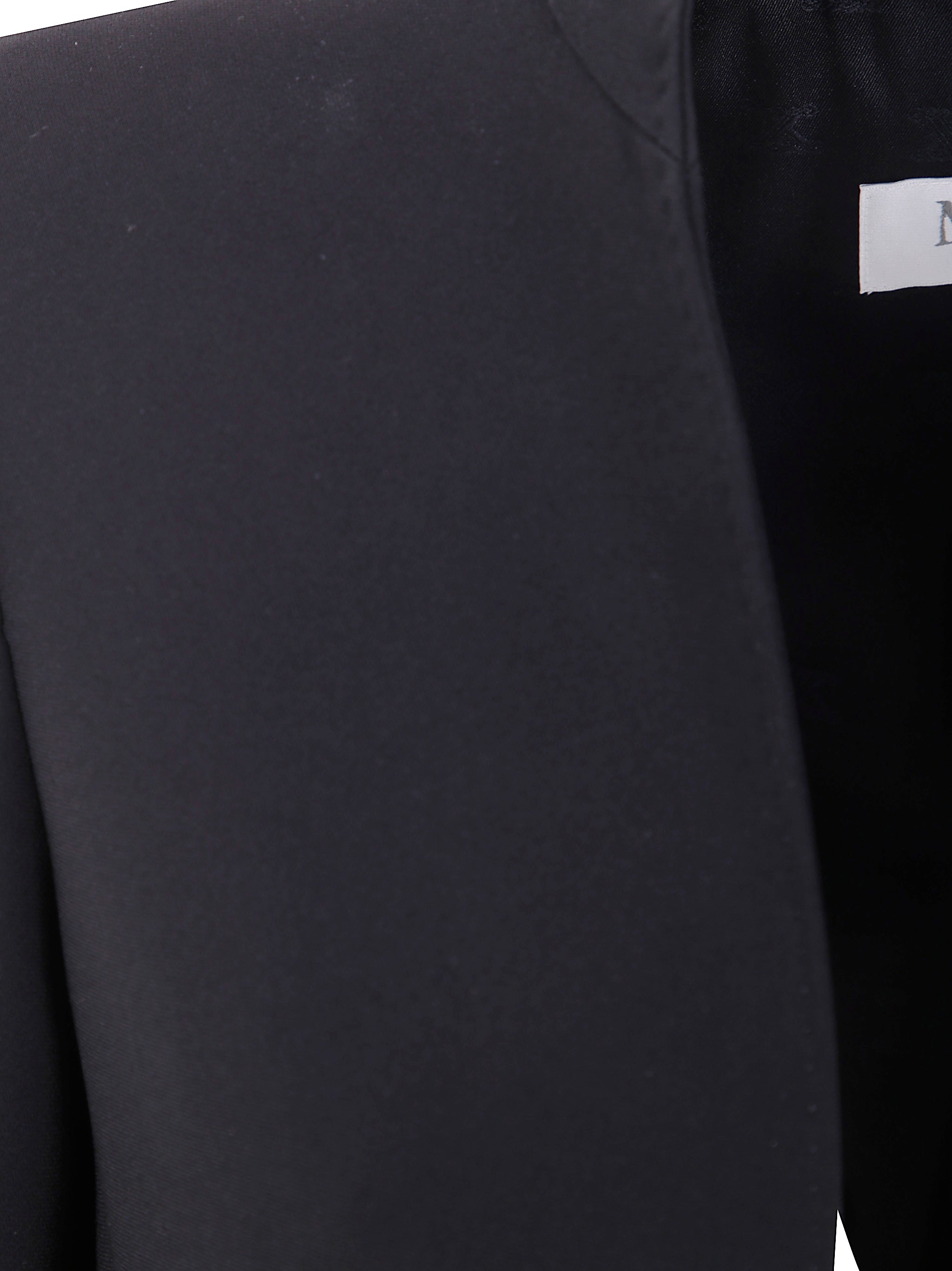 MAX MARA Elegant Jacket in Classic Style