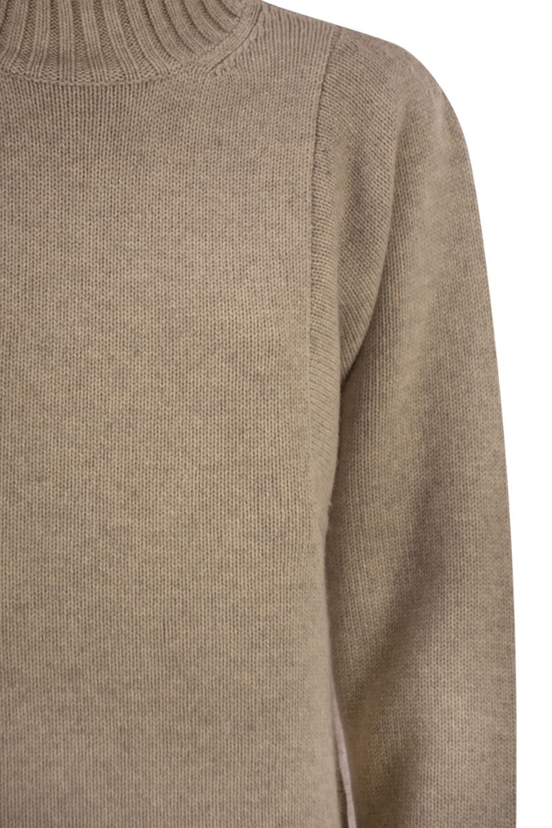 MAX MARA Oversized Cashmere Turtleneck Sweater