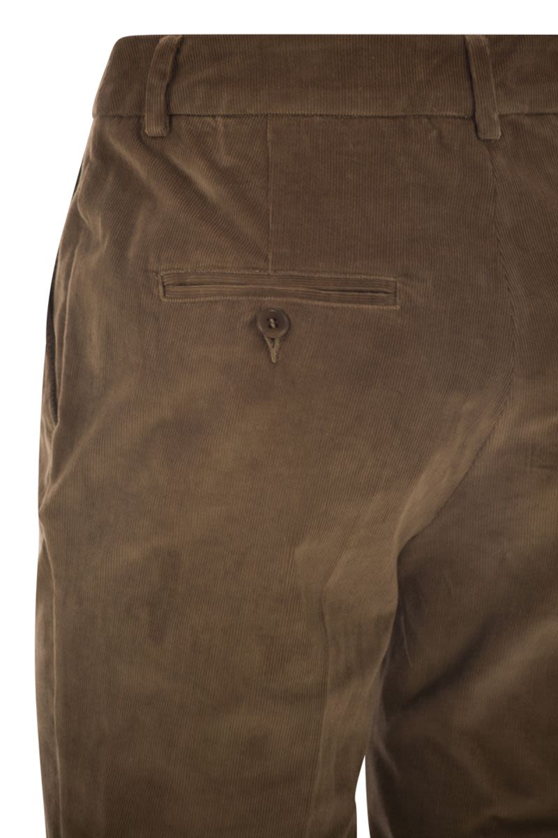 WEEKEND MAX MARA Cigarette Velvet Trousers with Ankle Length Design