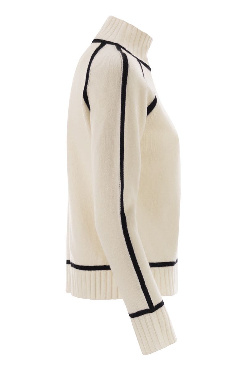 MAX MARA Luxury Wool and Cashmere Turtleneck Sweater