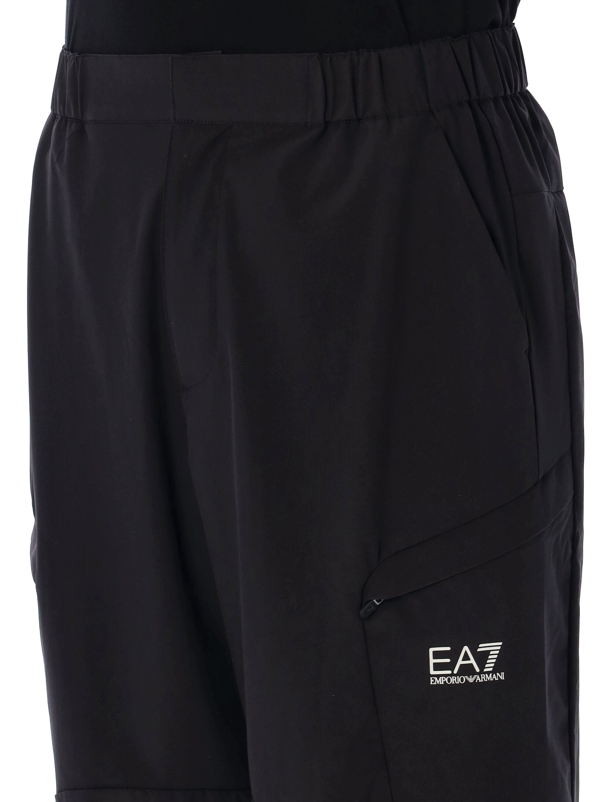 EA7 Dynamic Athlete Cargo Trousers - Men's Large