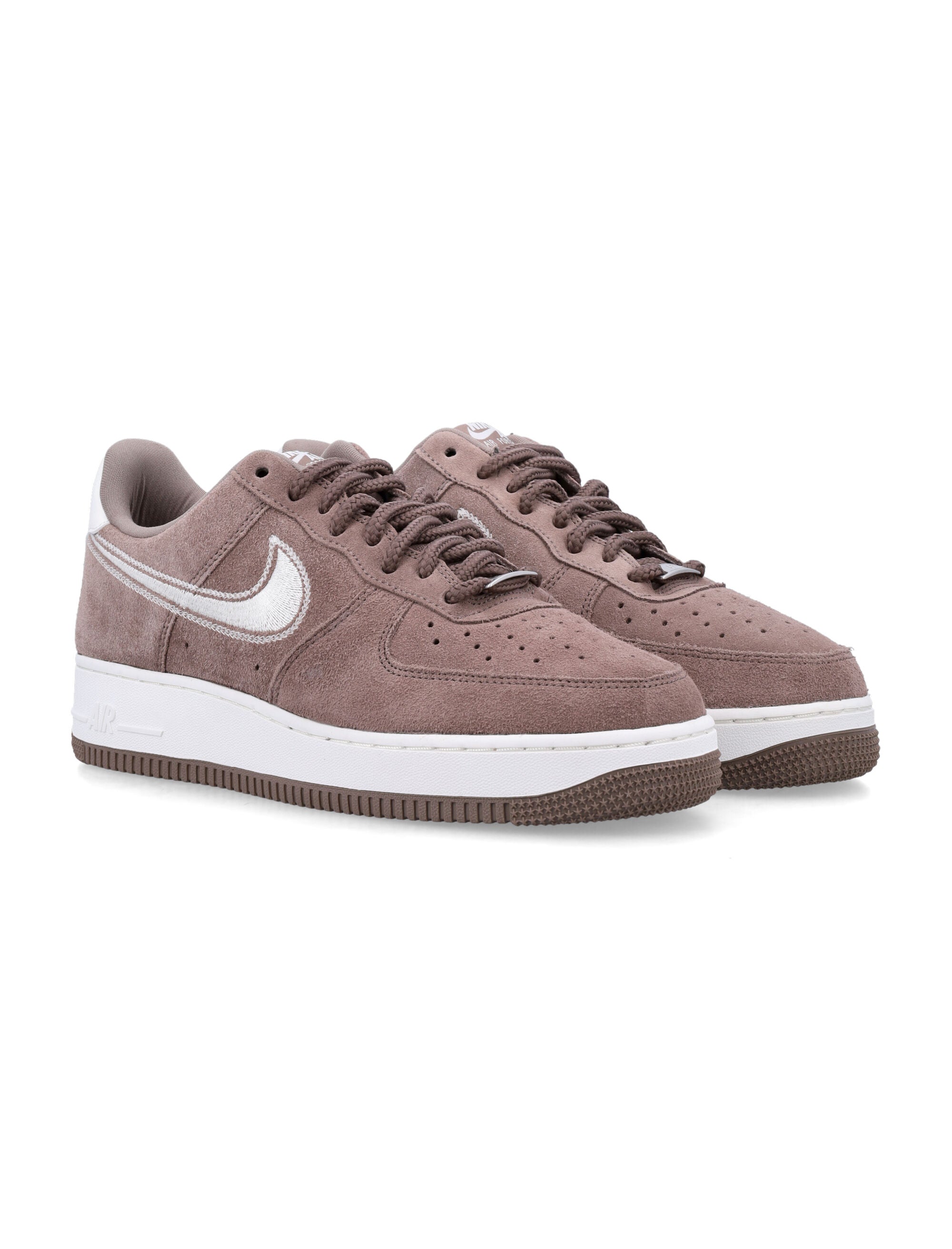 NIKE Classic Low-Top Sneakers