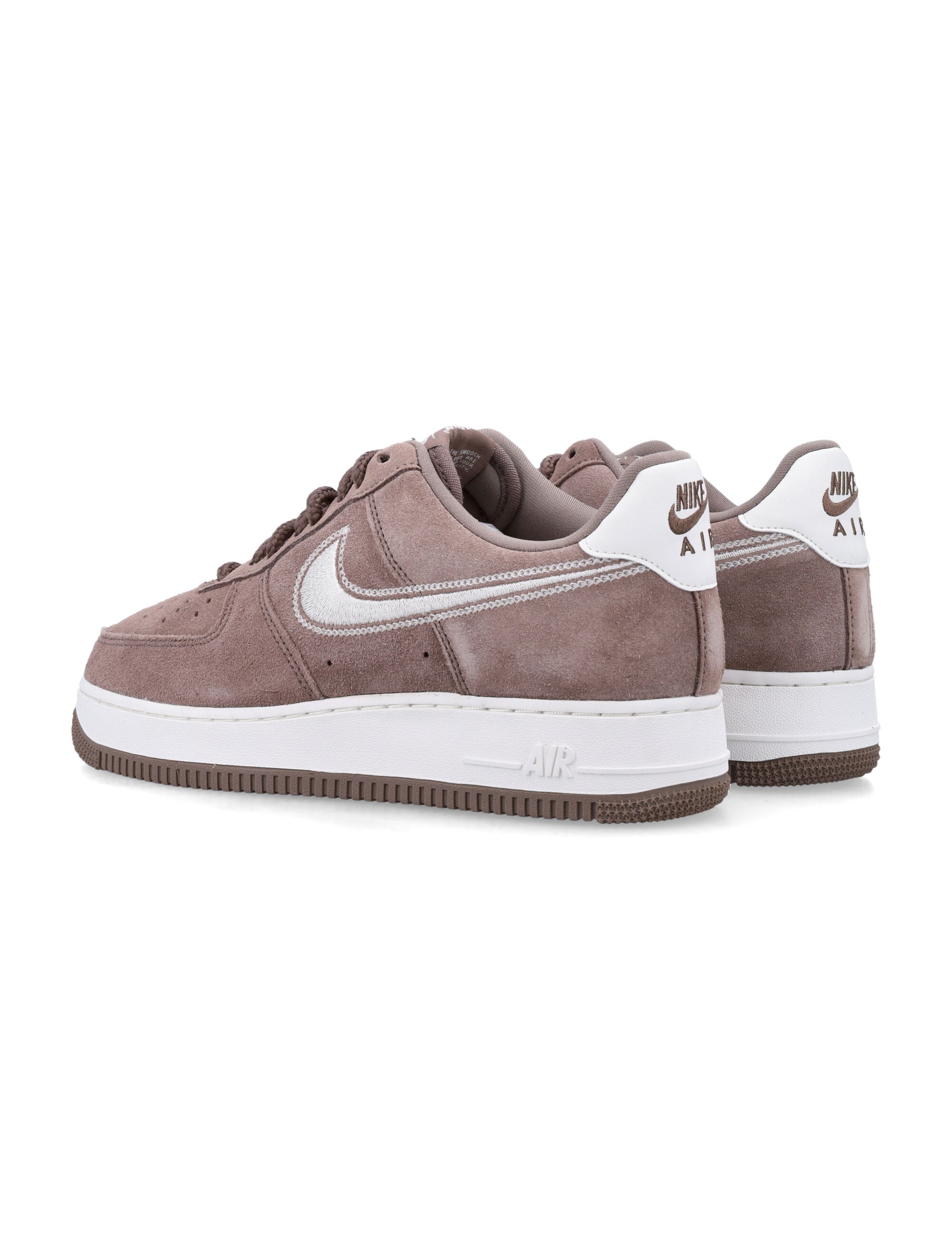 NIKE Classic Low-Top Sneakers