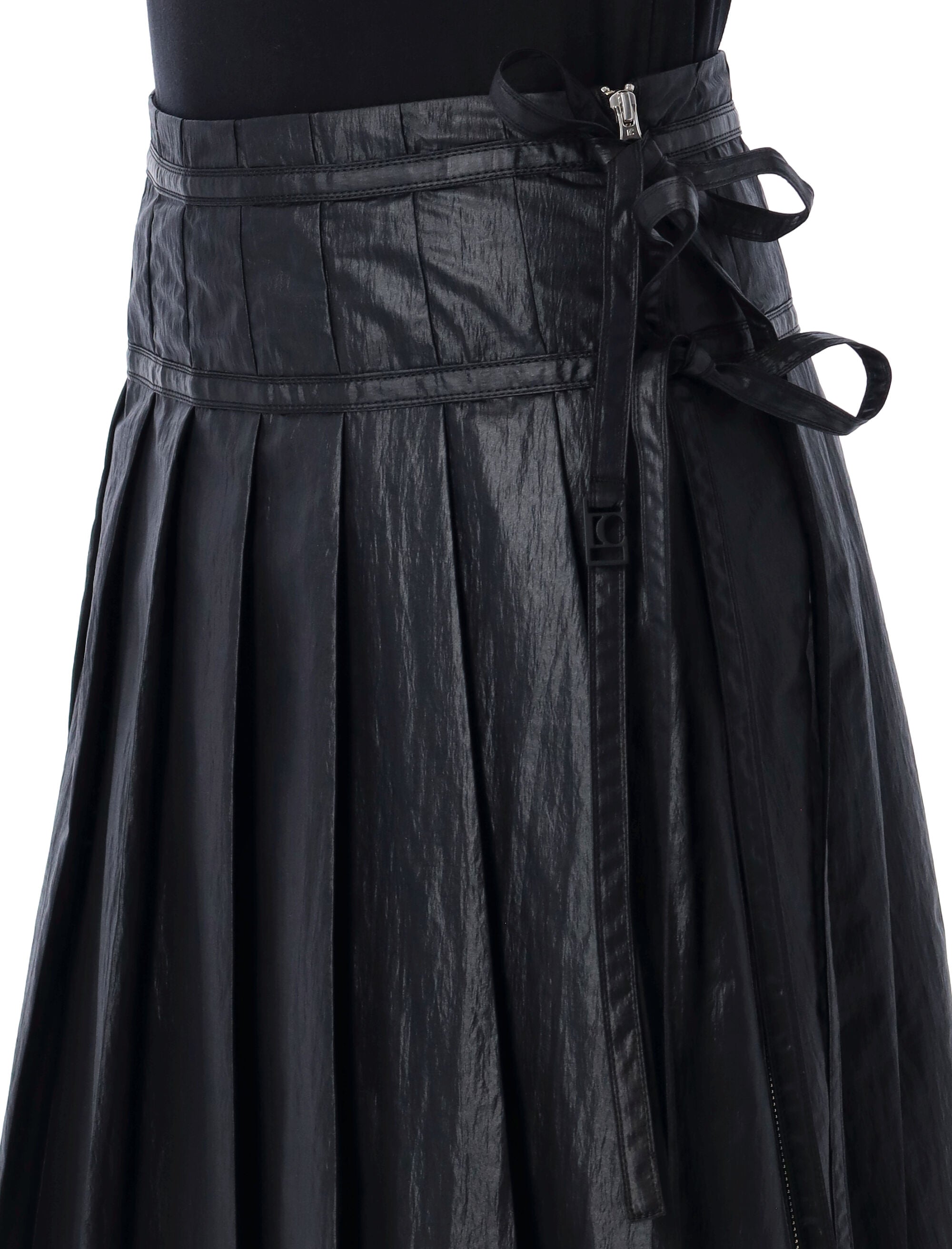 LOW CLASSIC Pleated Mini Zipper Skirt