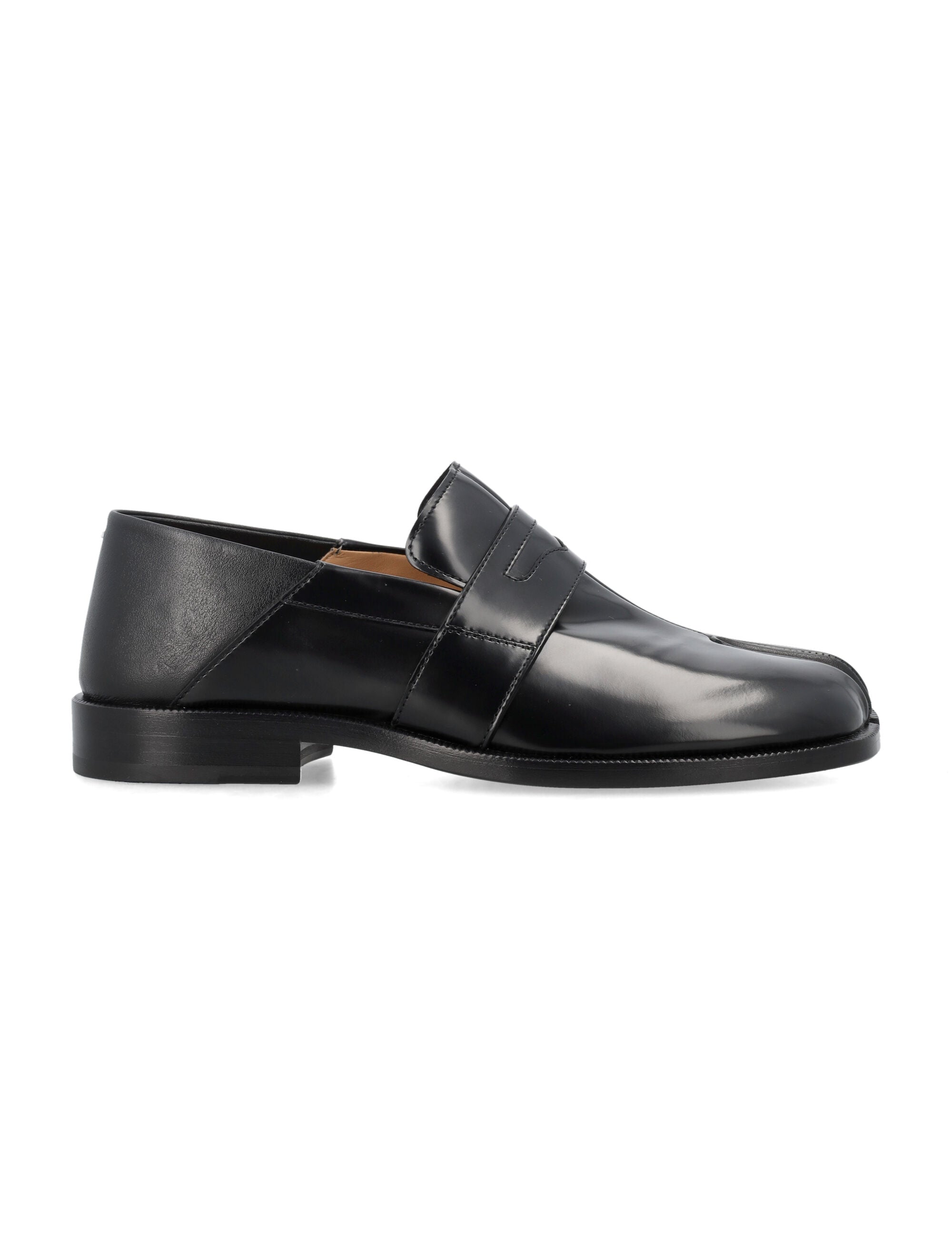 MAISON MARGIELA Tabi Loafers for Women - Slip-On Style