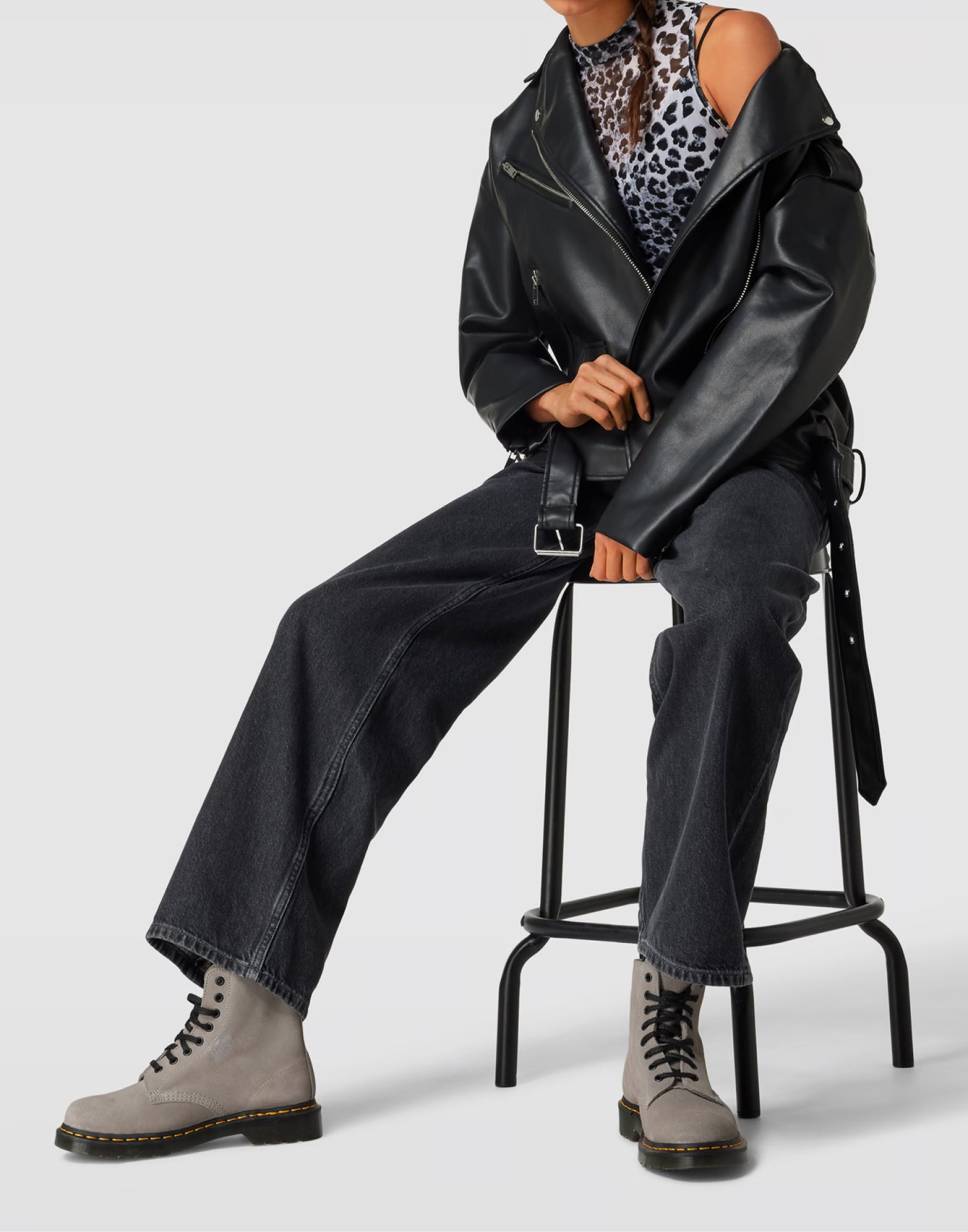 DR. MARTENS 1460 Pascal Women’s Combat Boots