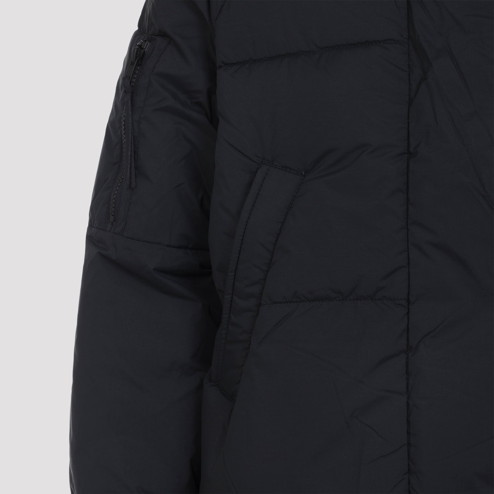 CANADA GOOSE Chilliwack Jacket for Men - Winter Essential