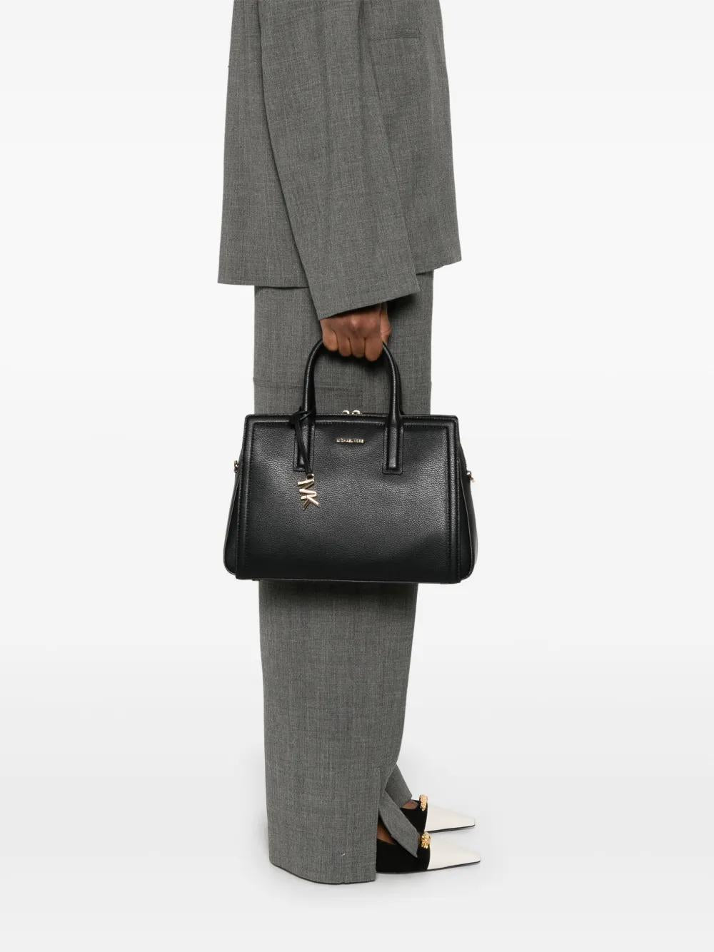 MICHAEL KORS Elegant Leather Handbag