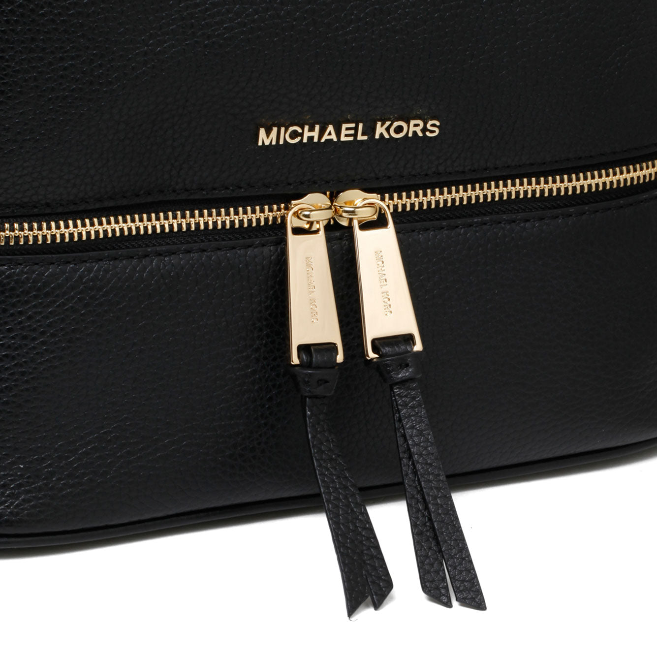 MICHAEL KORS Grained Leather Handbag - A Timeless Companion