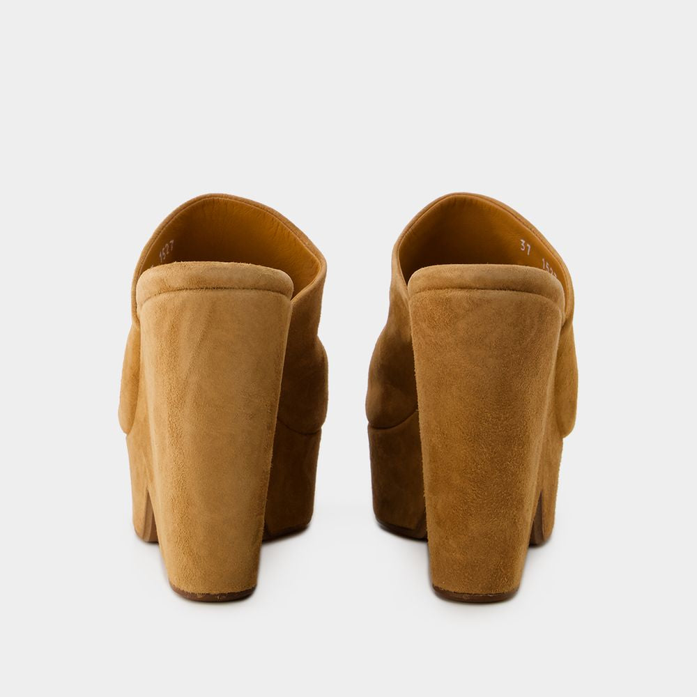 CLERGERIE Chic Lamb Leather Sandals for Women