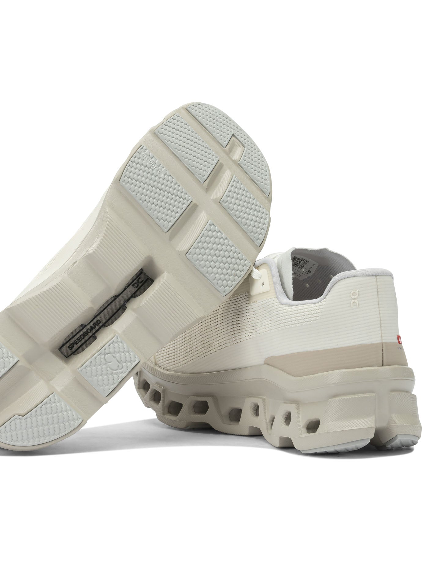 ON RUNNING Men's Fabric Sneaker - Dew Truffle