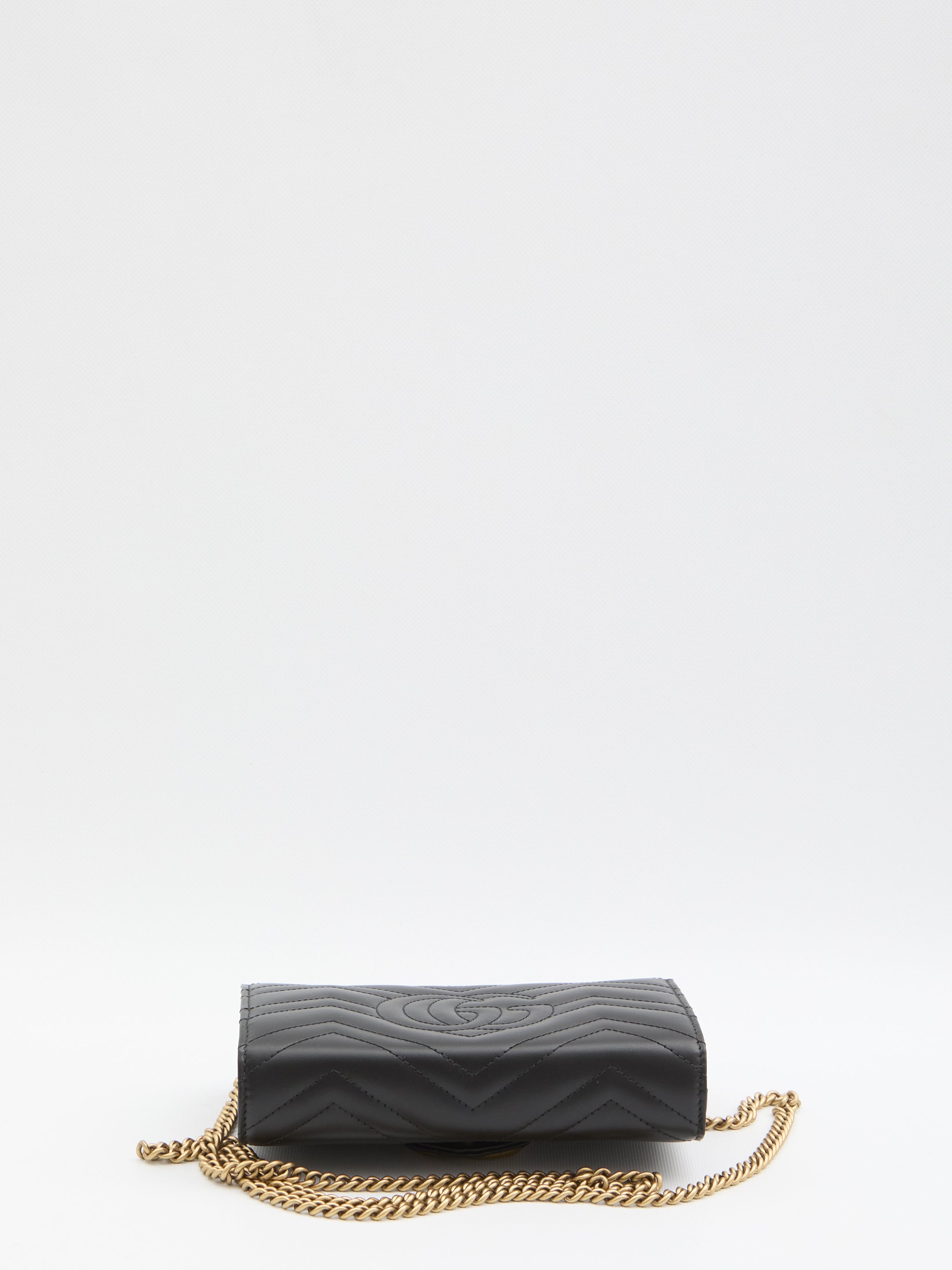 GUCCI Mini Quilted Leather Clutch with Chain - 12 cm x 20 cm x 4 cm