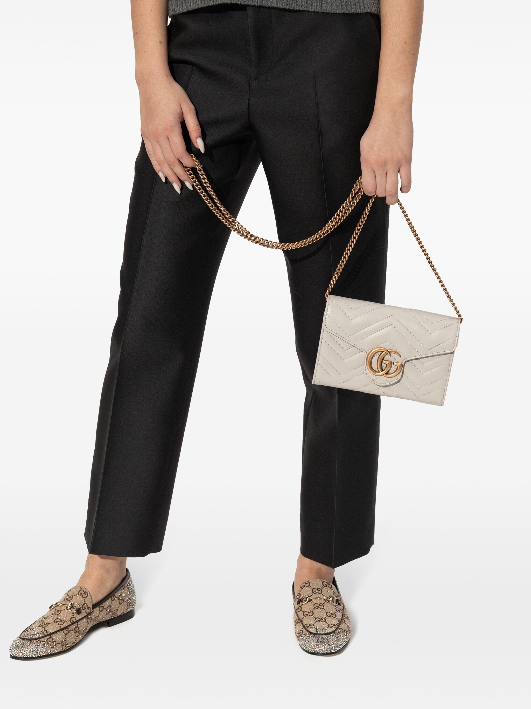 GUCCI Mini GG Marmont Handbag - Leather Design (20 cm x 13 cm x 6 cm)