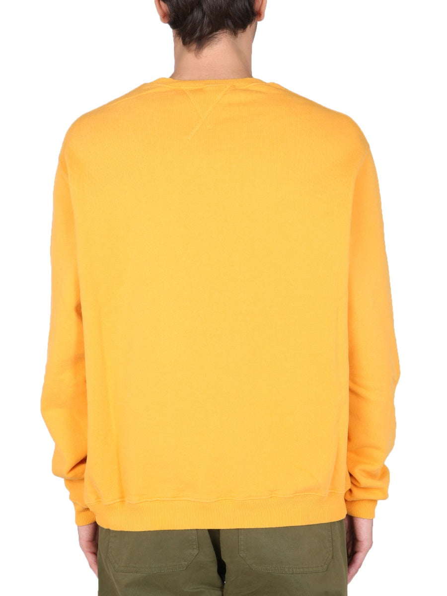 EAST HARBOUR SURPLUS Classic Crew Neck Sweatshirt
