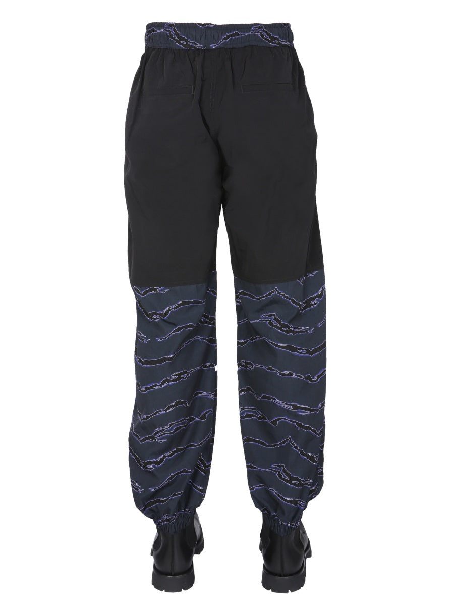 MARCELO BURLON COUNTY OF MILAN Stylish Camouflage Jogging Pants