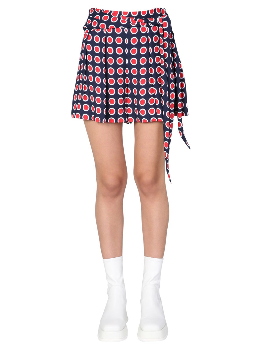 BOUTIQUE MOSCHINO Chic Eyelet Detail Mini Shorts