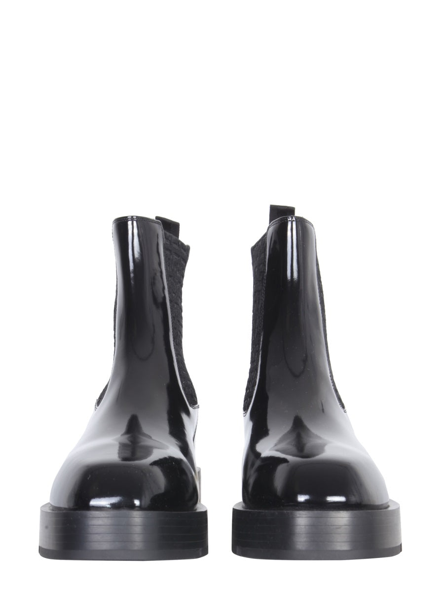 GIVENCHY Chic Chelsea Boots with 3 cm Heel