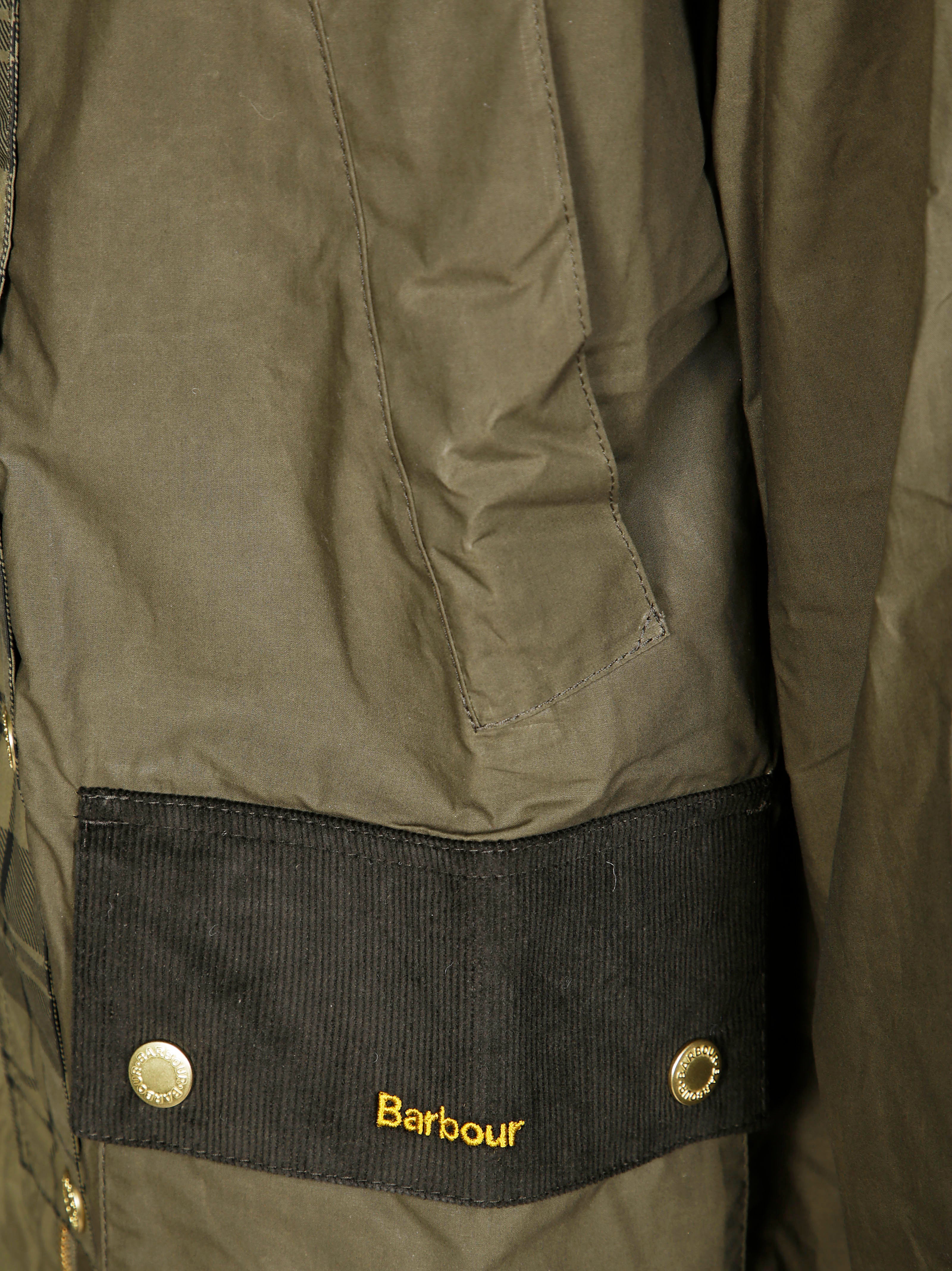 BARBOUR Men's Showerproof Jacket for AI25 Season