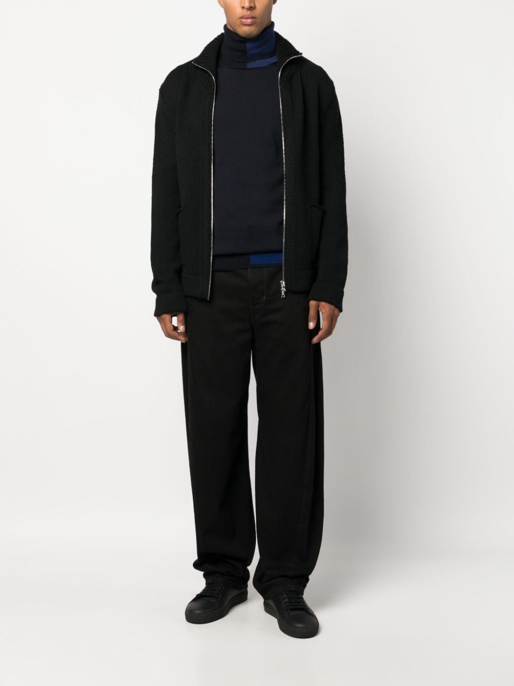 DEL CARLO Classic Wool Turtle Neck Sweater