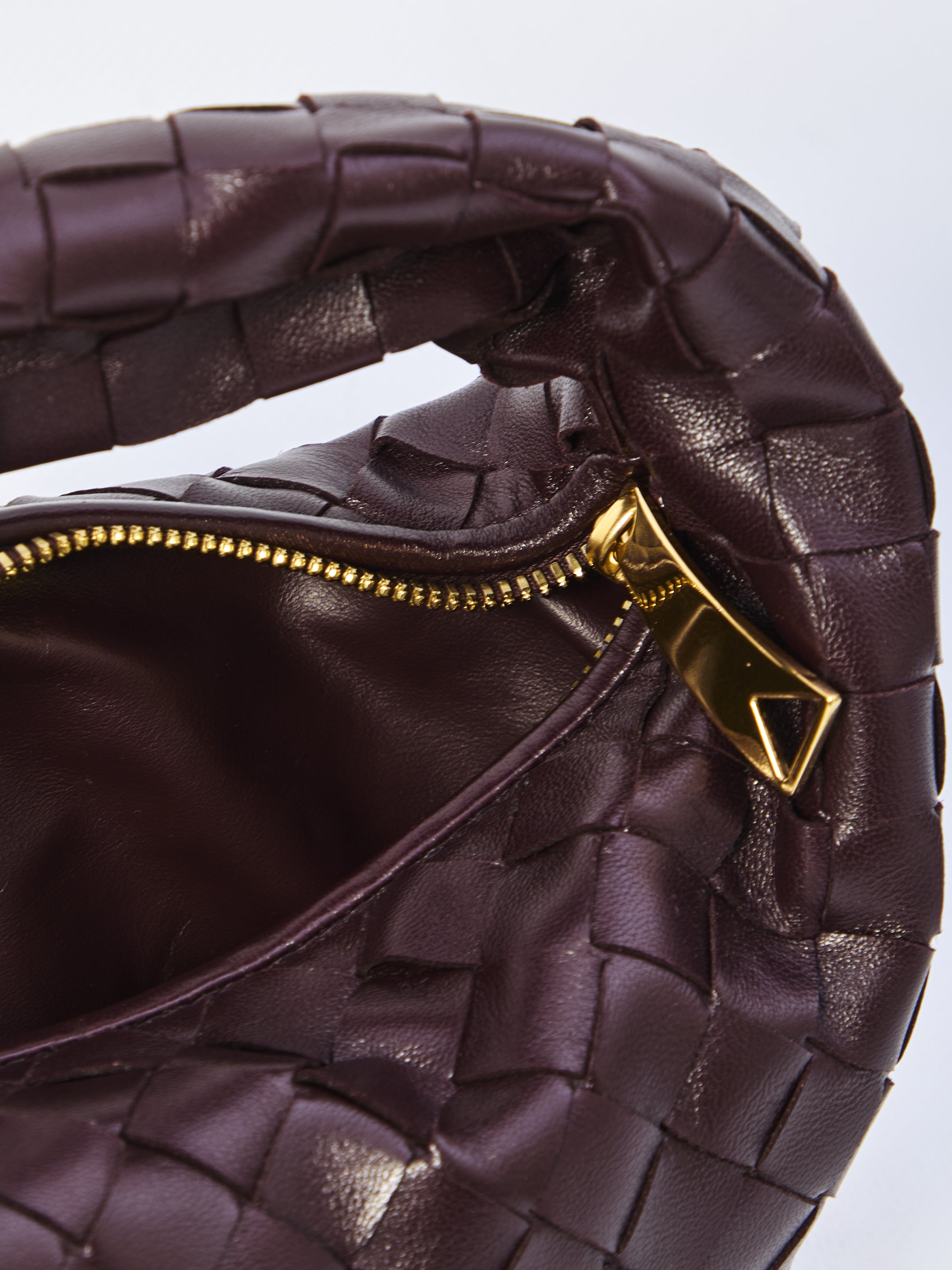 BOTTEGA VENETA Mini Handbag with Intricate Pattern - 10 x 28 x 8.5 cm