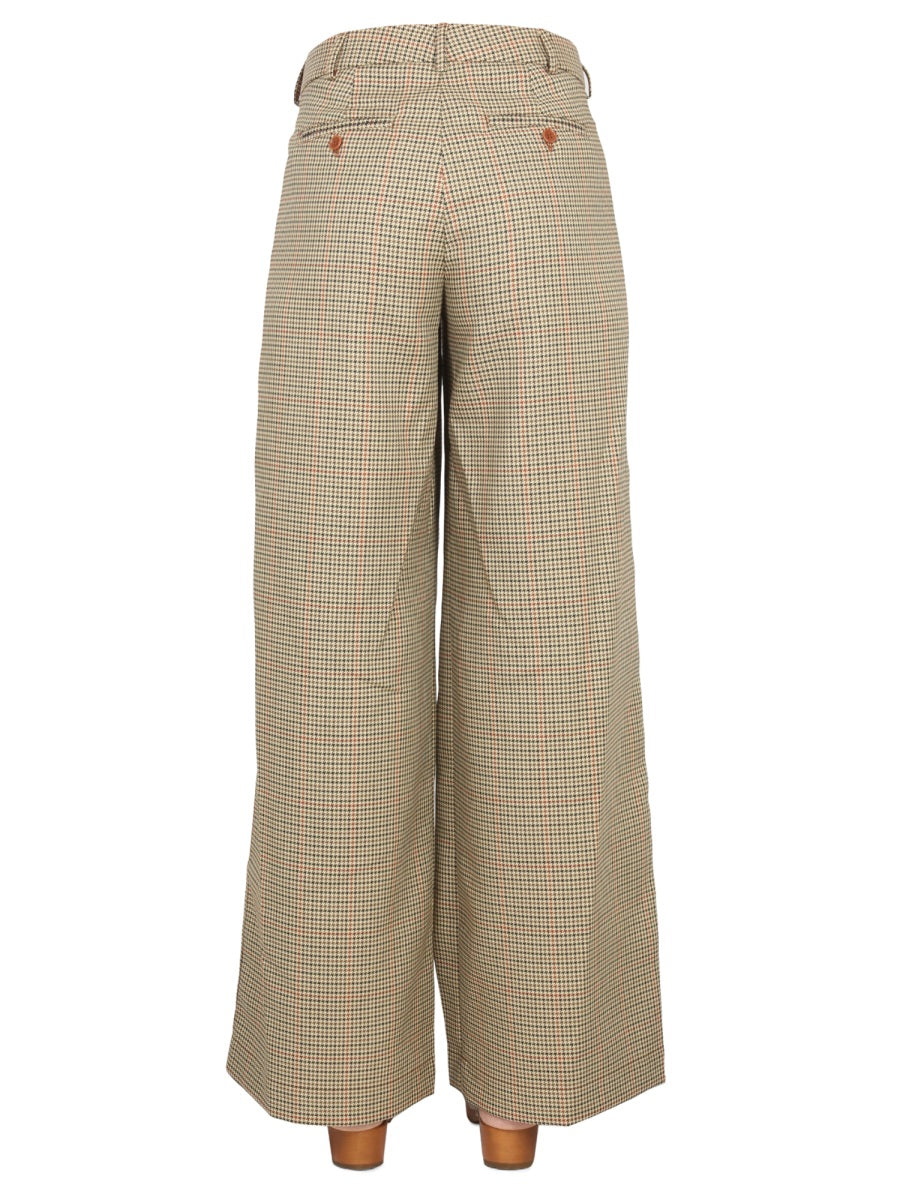 JEJIA Katherine Mini Front Button Closure Trousers