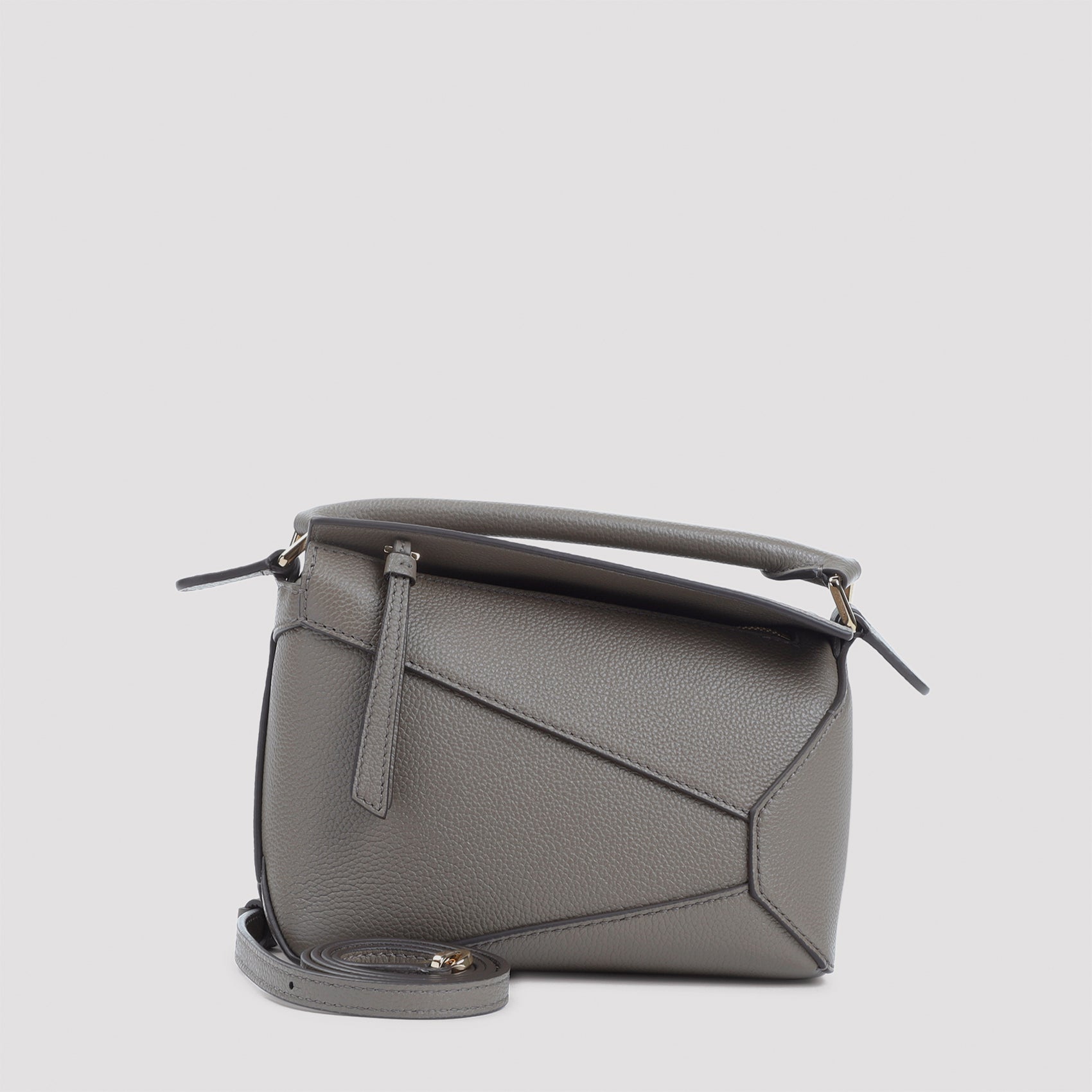 LOEWE Puzzle Edge Mini Handbag - 18cm x 13cm x 8cm