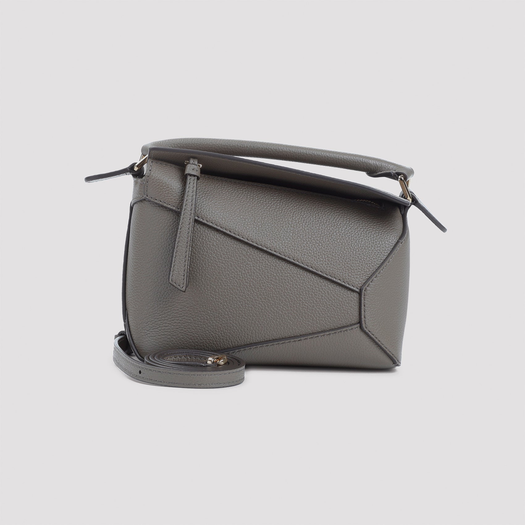 LOEWE Puzzle Edge Mini Handbag - 18cm x 13cm x 8cm