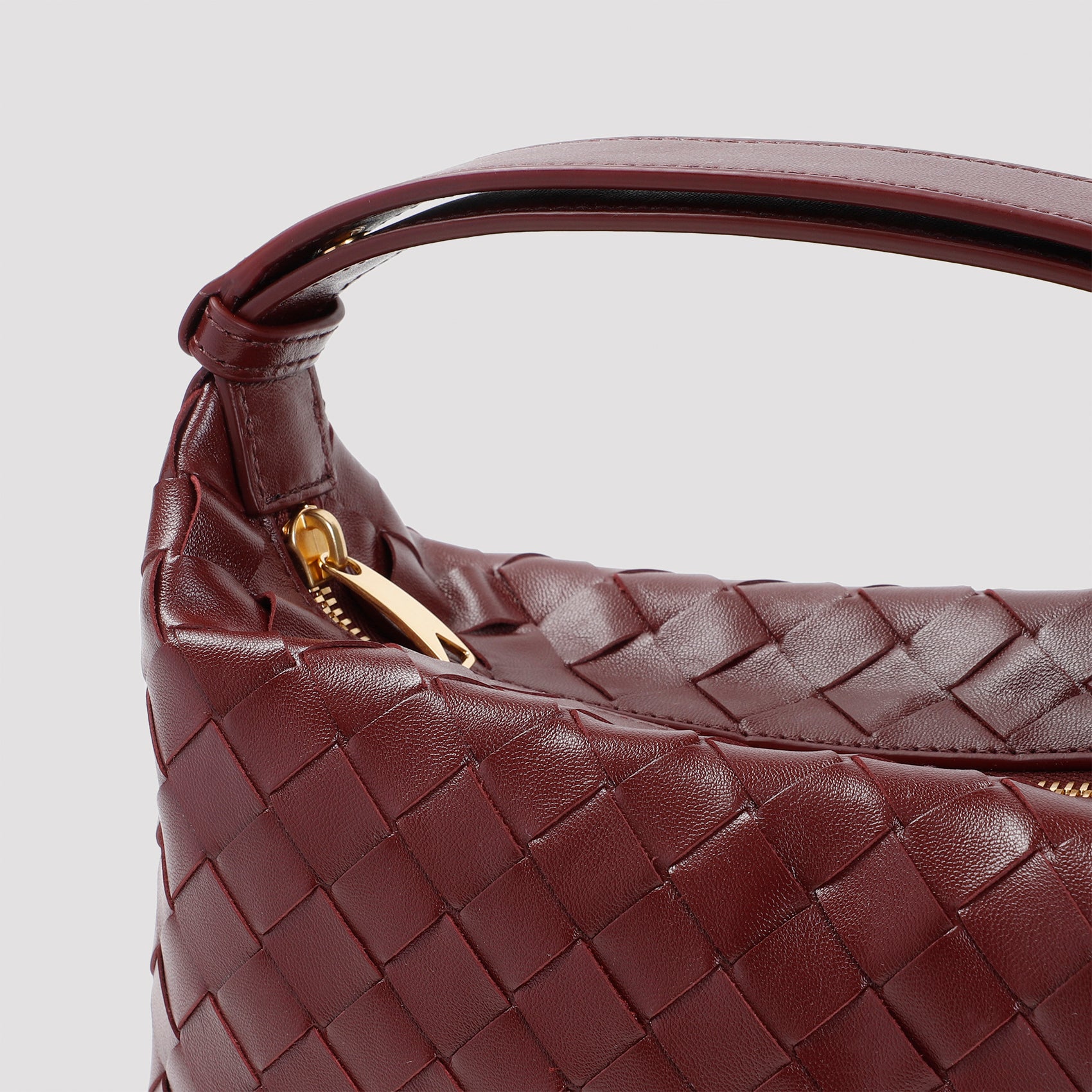 BOTTEGA VENETA Mini Handbag with Exquisite Calfskin Finish