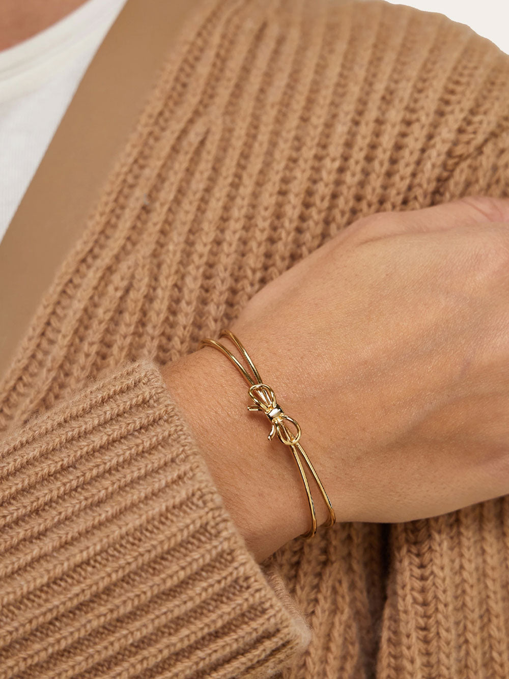 Ferragamo Chic Bow-Accent Bangle -/M