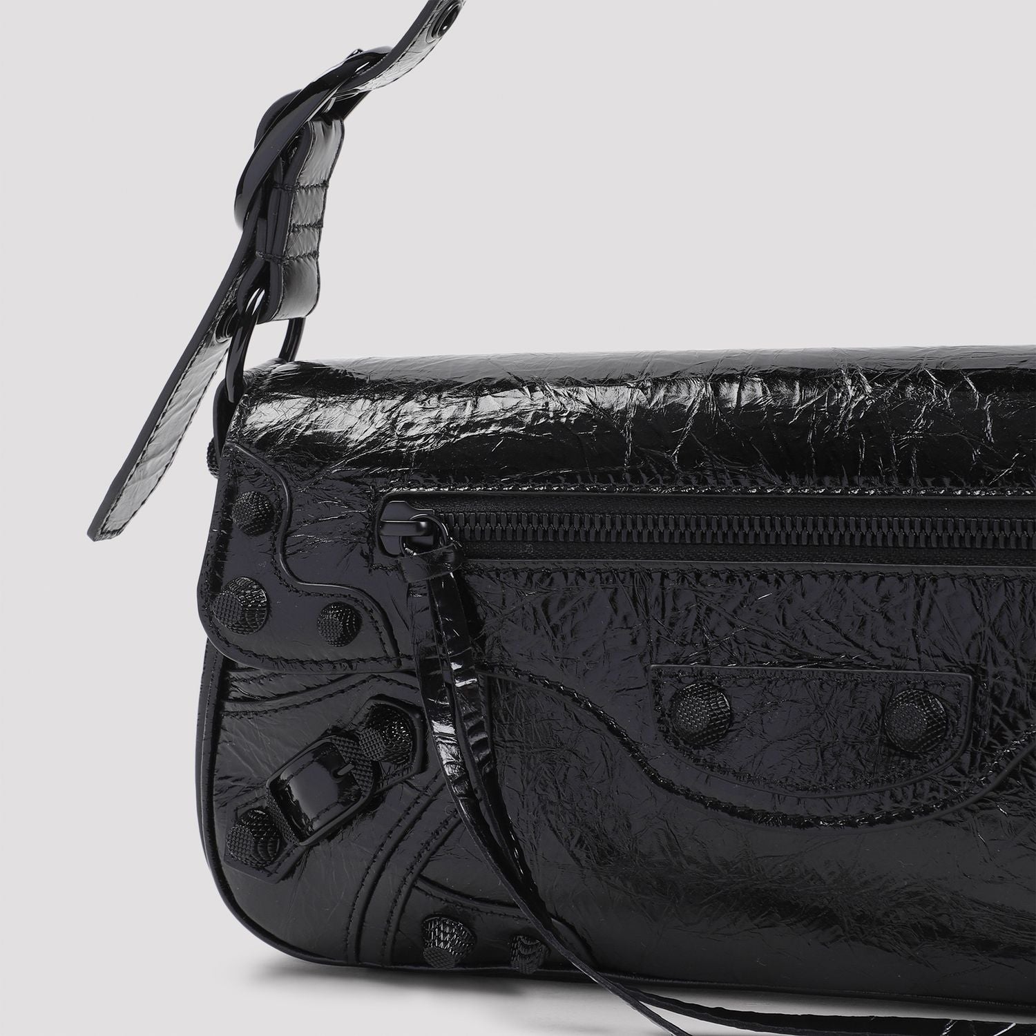 BALENCIAGA Luxurious 100% Leather Handbag