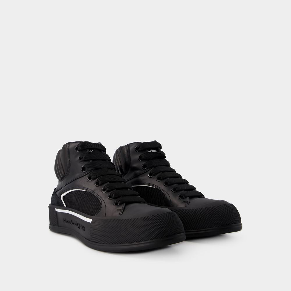 ALEXANDER MCQUEEN Deck Sneaker
