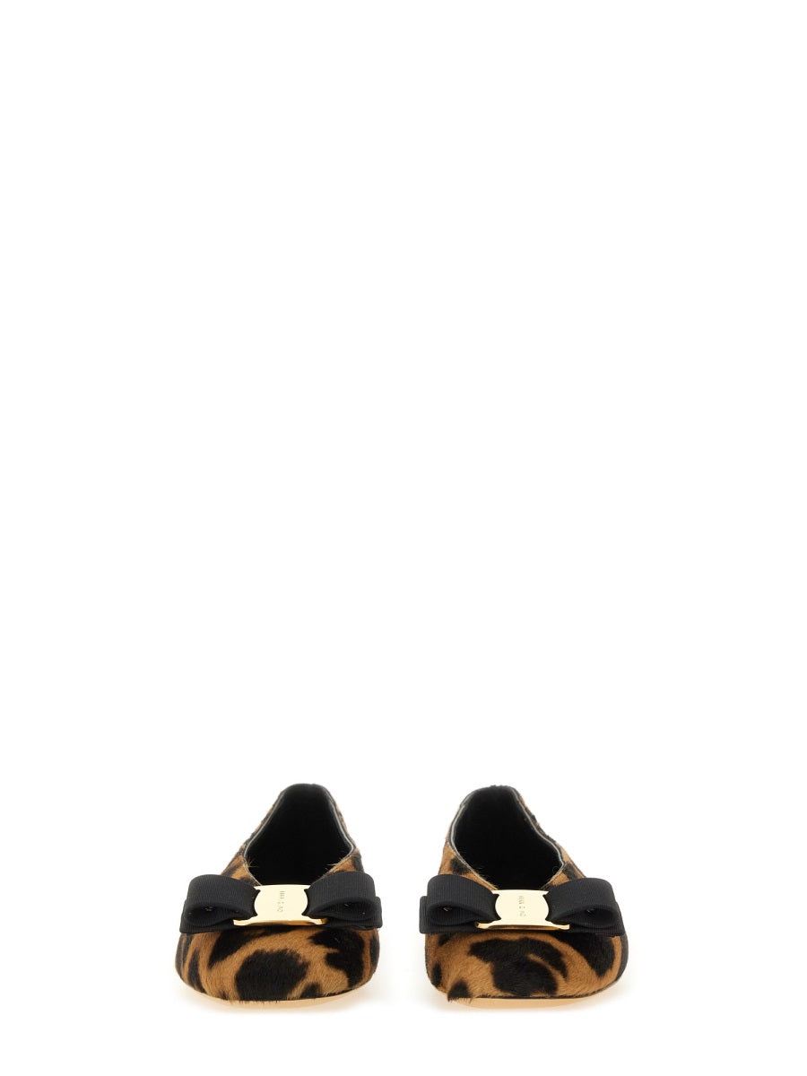 Ferragamo Elegant Bow Ballerina Flats for Women