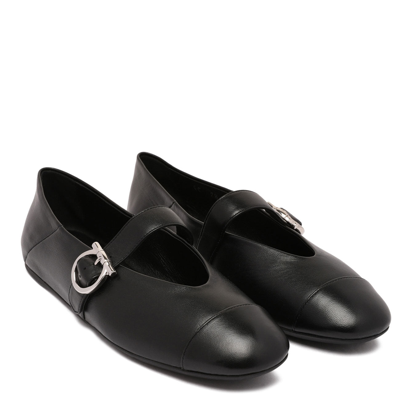 Ferragamo Elegantly Crafted Flat Shoes for Women