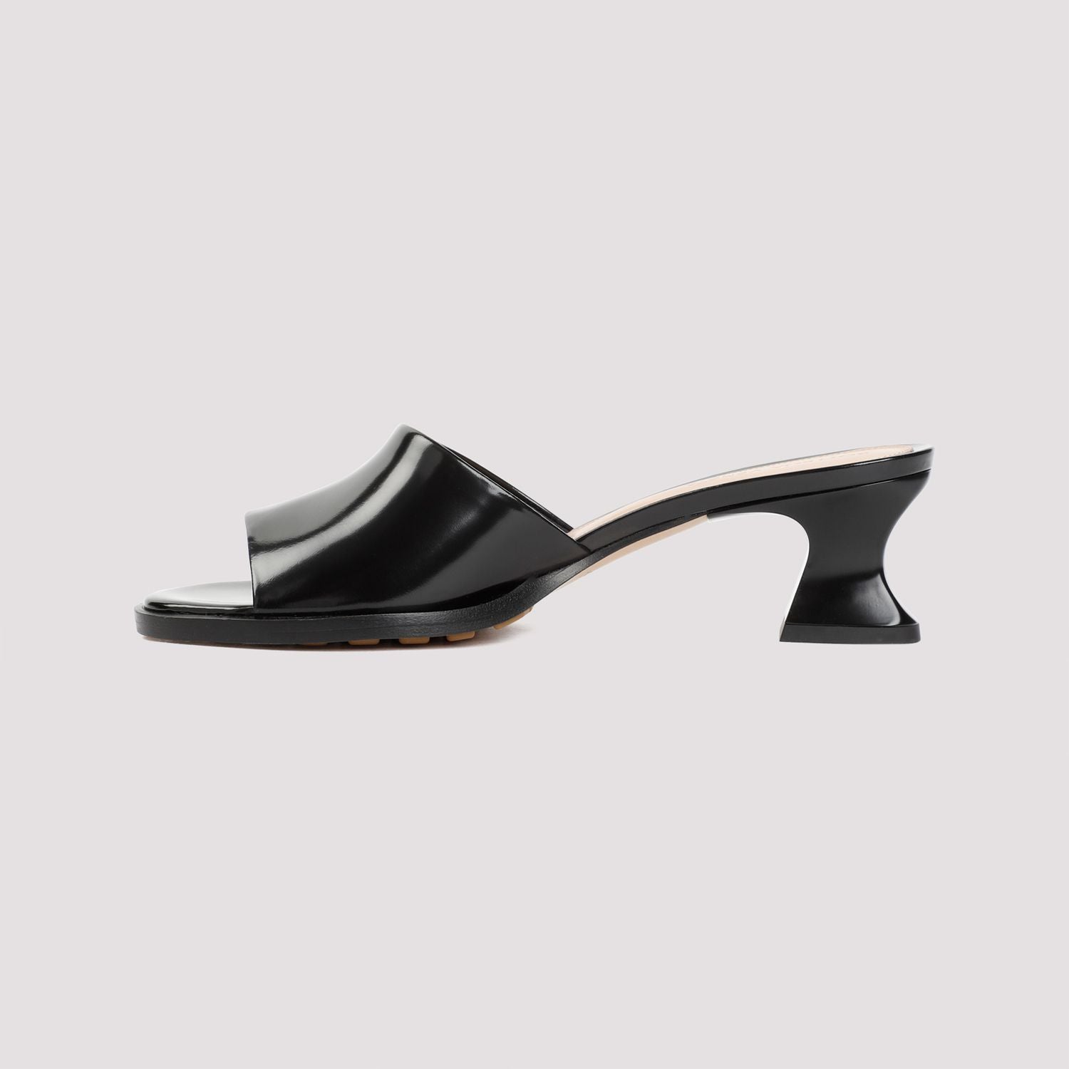 BOTTEGA VENETA Sculpted Leather Flat Sandals