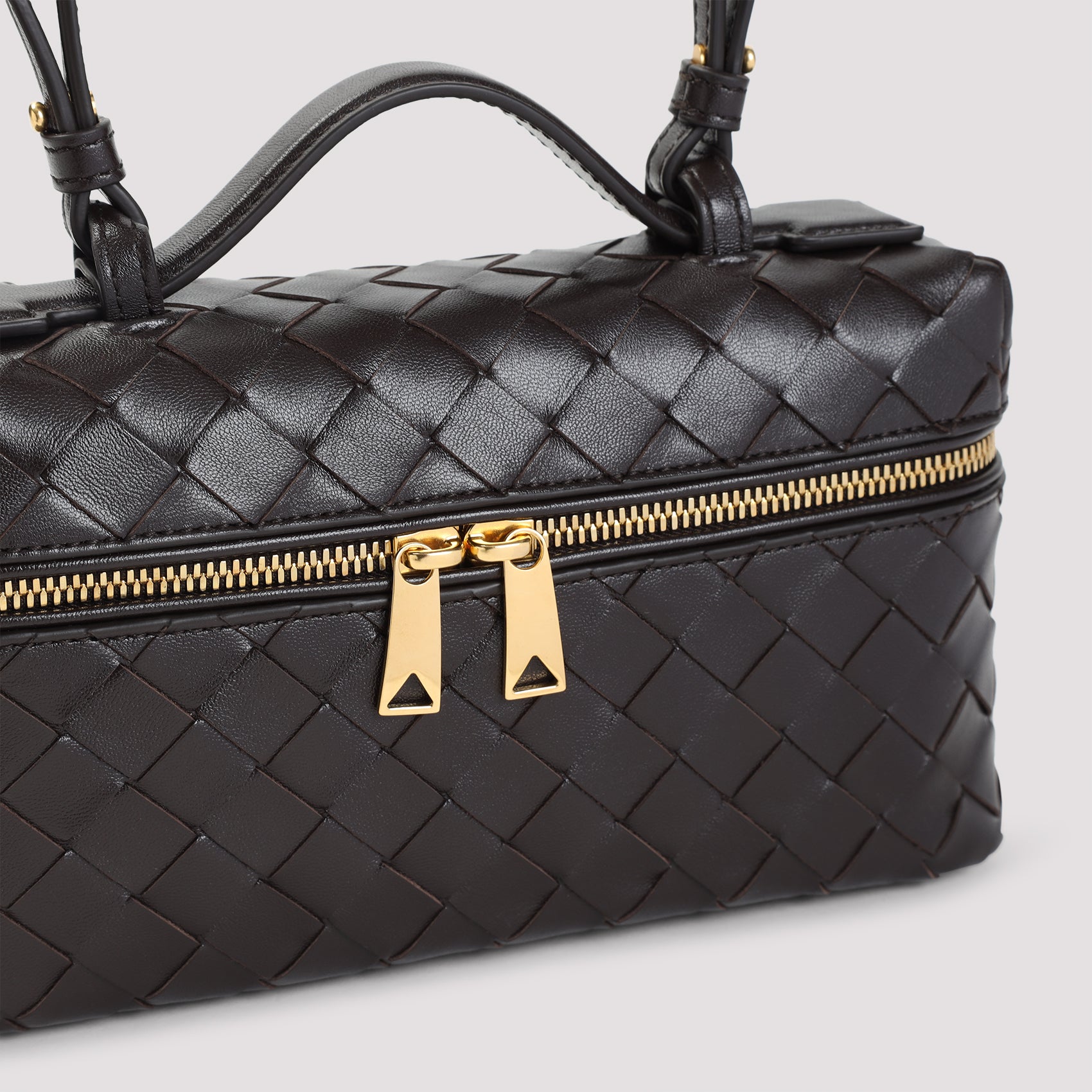 BOTTEGA VENETA Mini Leather Vanity Case with Intrecciato Pattern