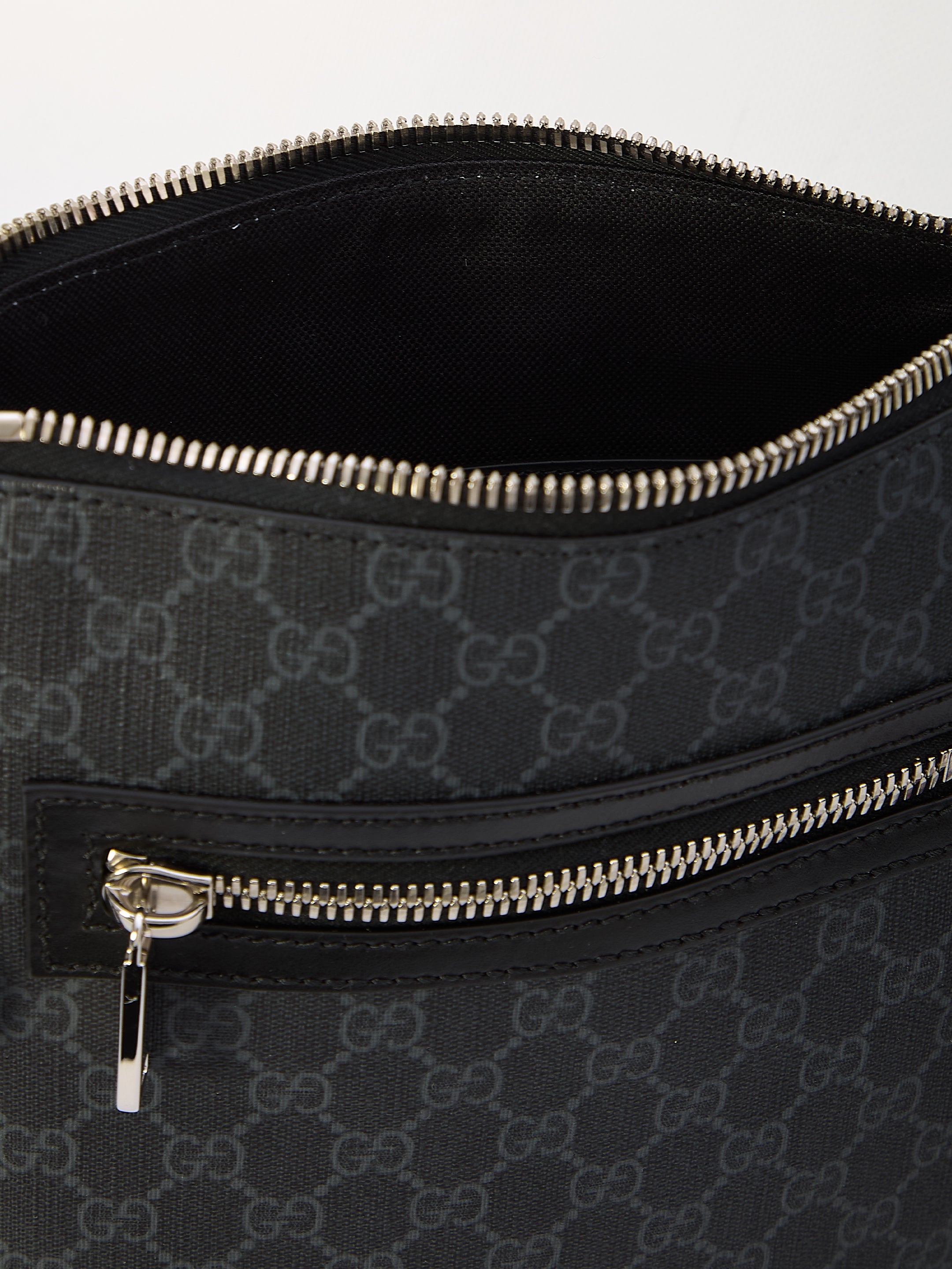 GUCCI GG Supreme Fabbro Mini Crossbody Handbag