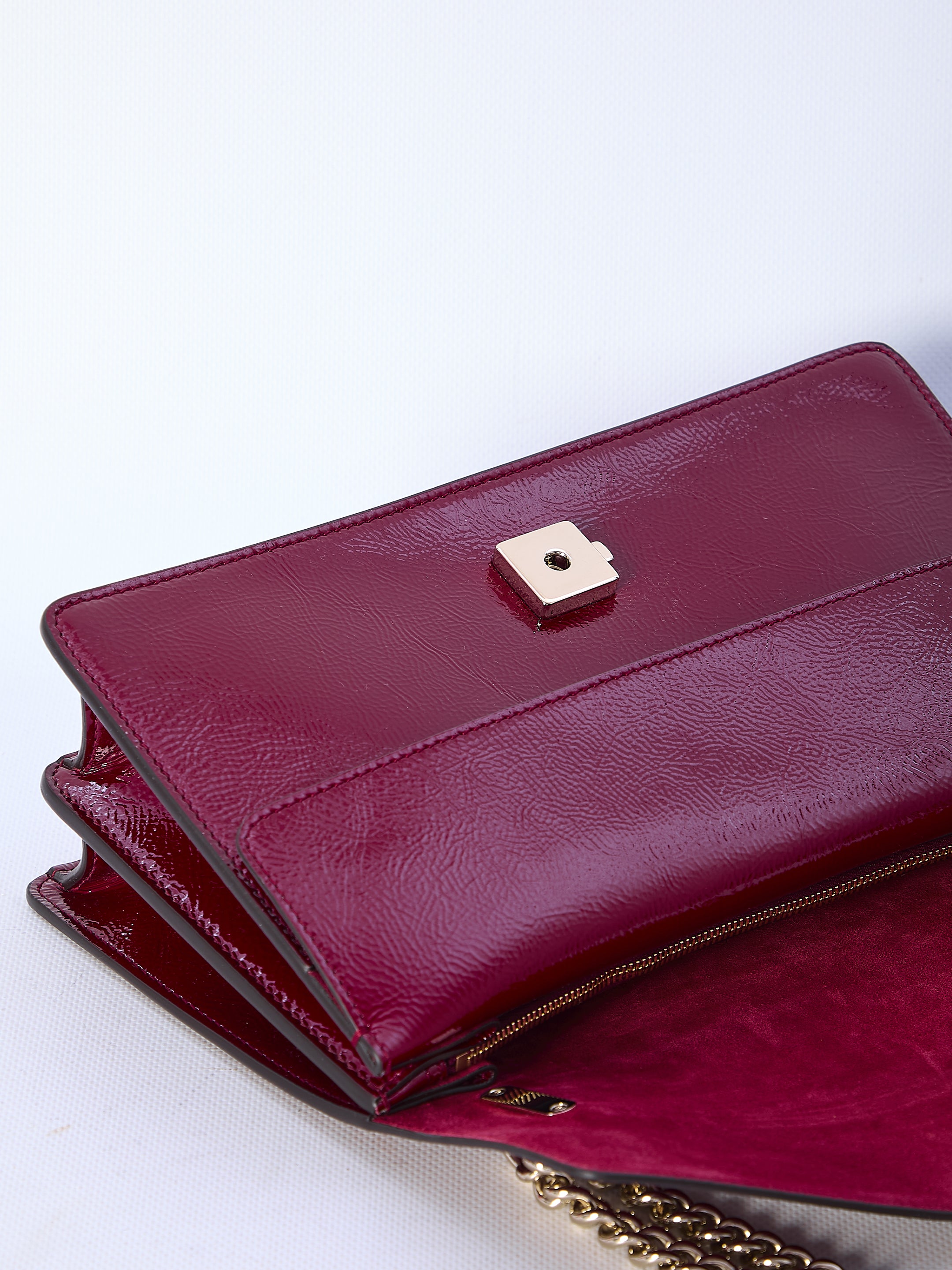 GUCCI Mini Glossy Patent Leather Shoulder Handbag